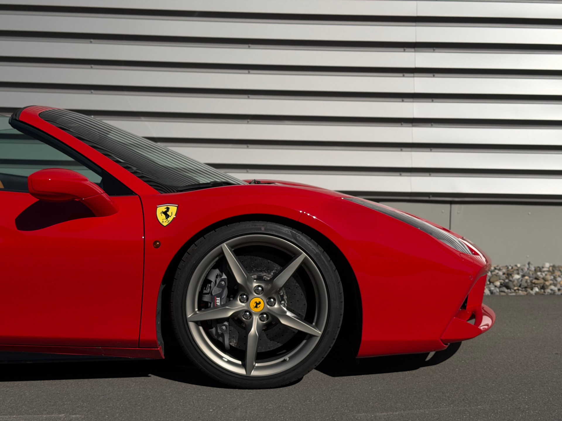 FERRARI 488 Spider 3.9 V8-image-8