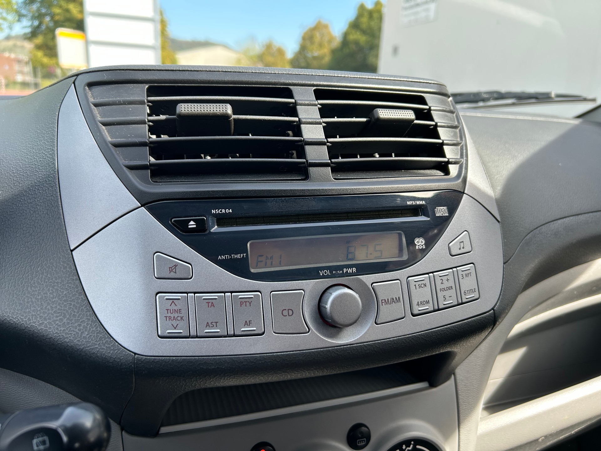 NISSAN PIXO-image-7