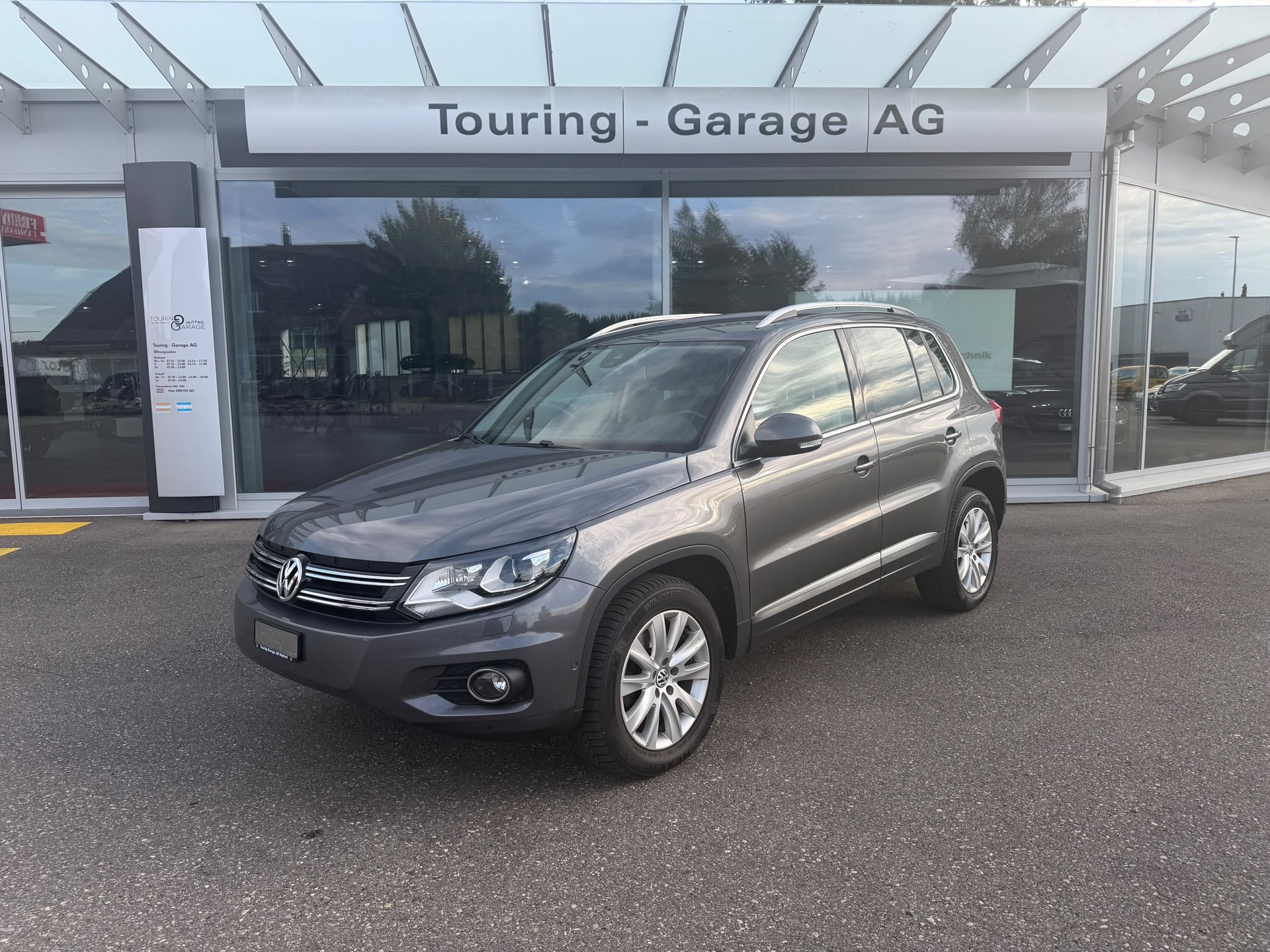 VW Tiguan 2.0 TDI BlueMotion Track&Style 4Motion DSG-image-0