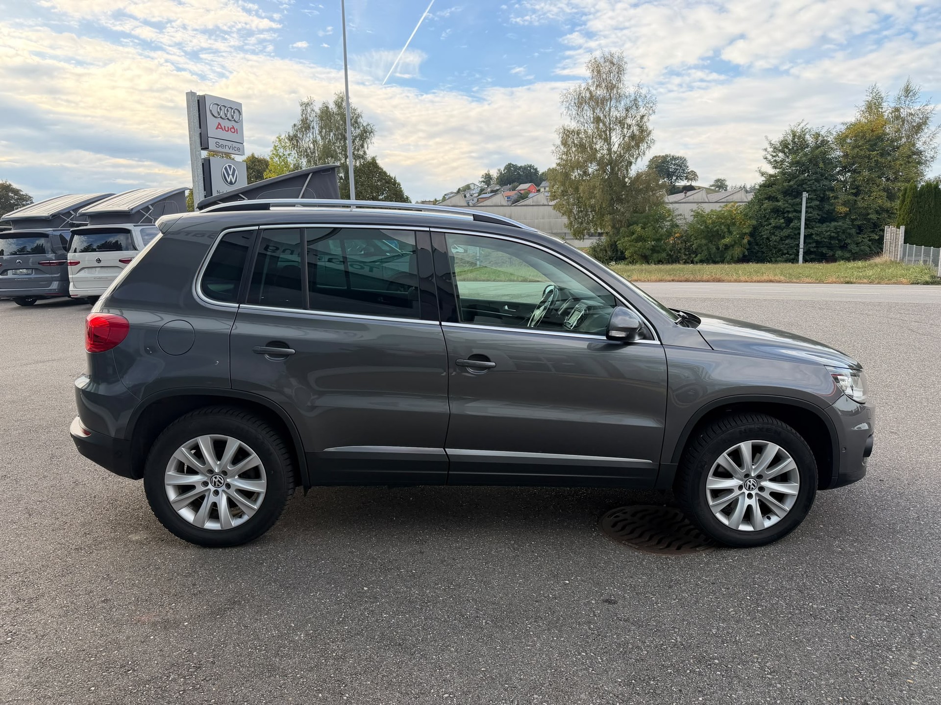 VW Tiguan 2.0 TDI BlueMotion Track&Style 4Motion DSG-image-5