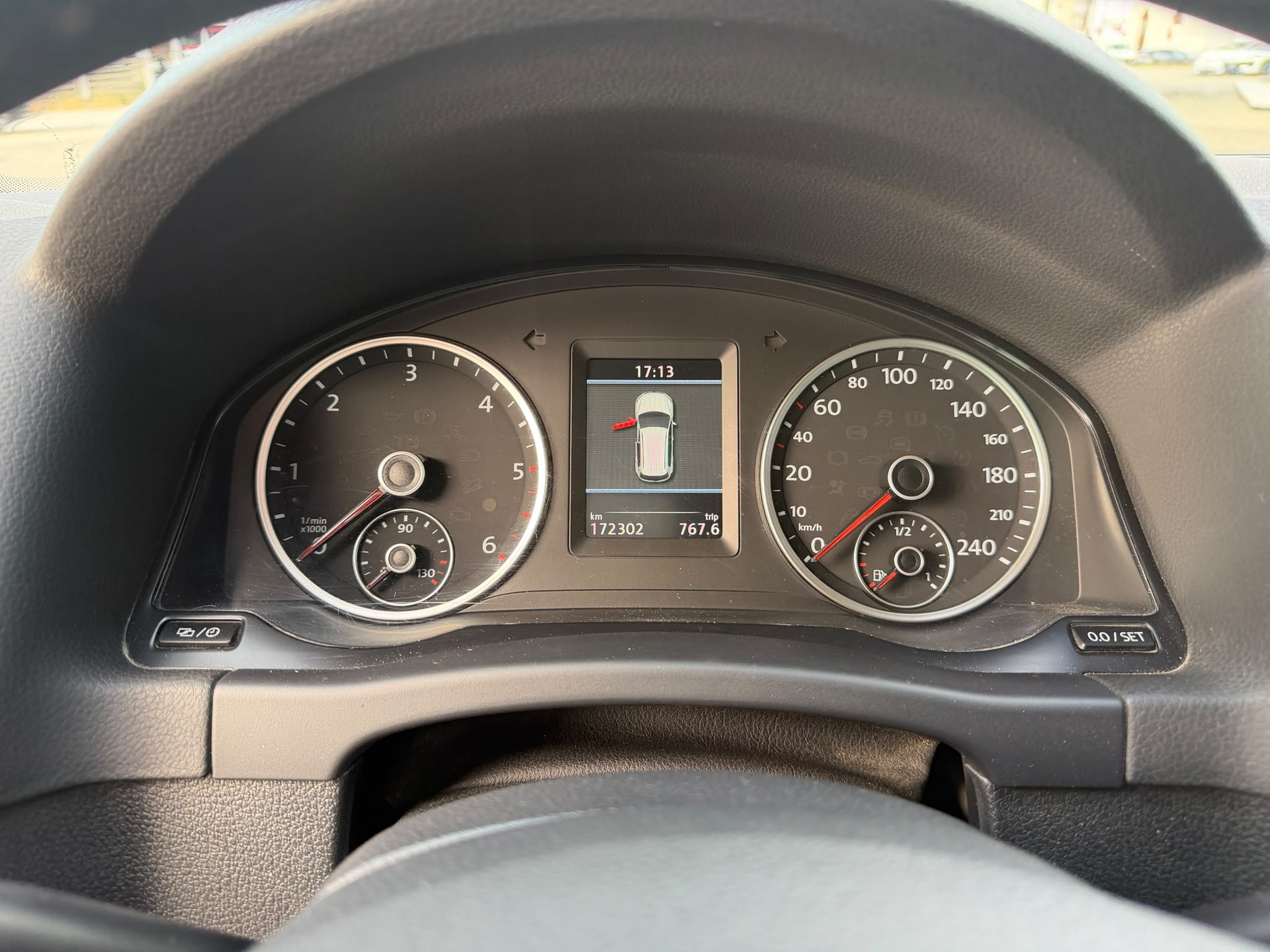 VW Tiguan 2.0 TDI BlueMotion Track&Style 4Motion DSG-image-14