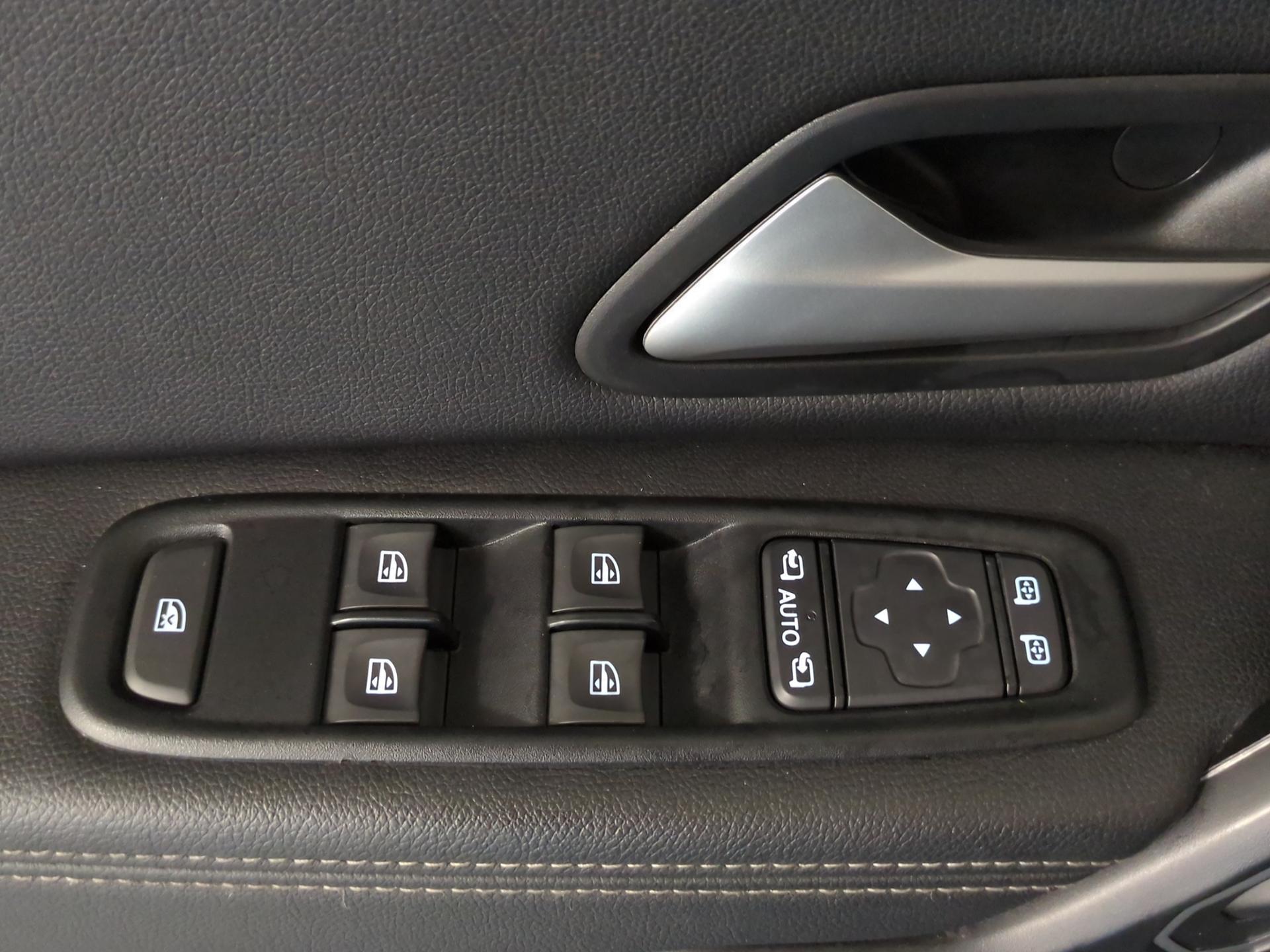 DACIA Duster TCe 150 Journey EDC 4x2-image-19