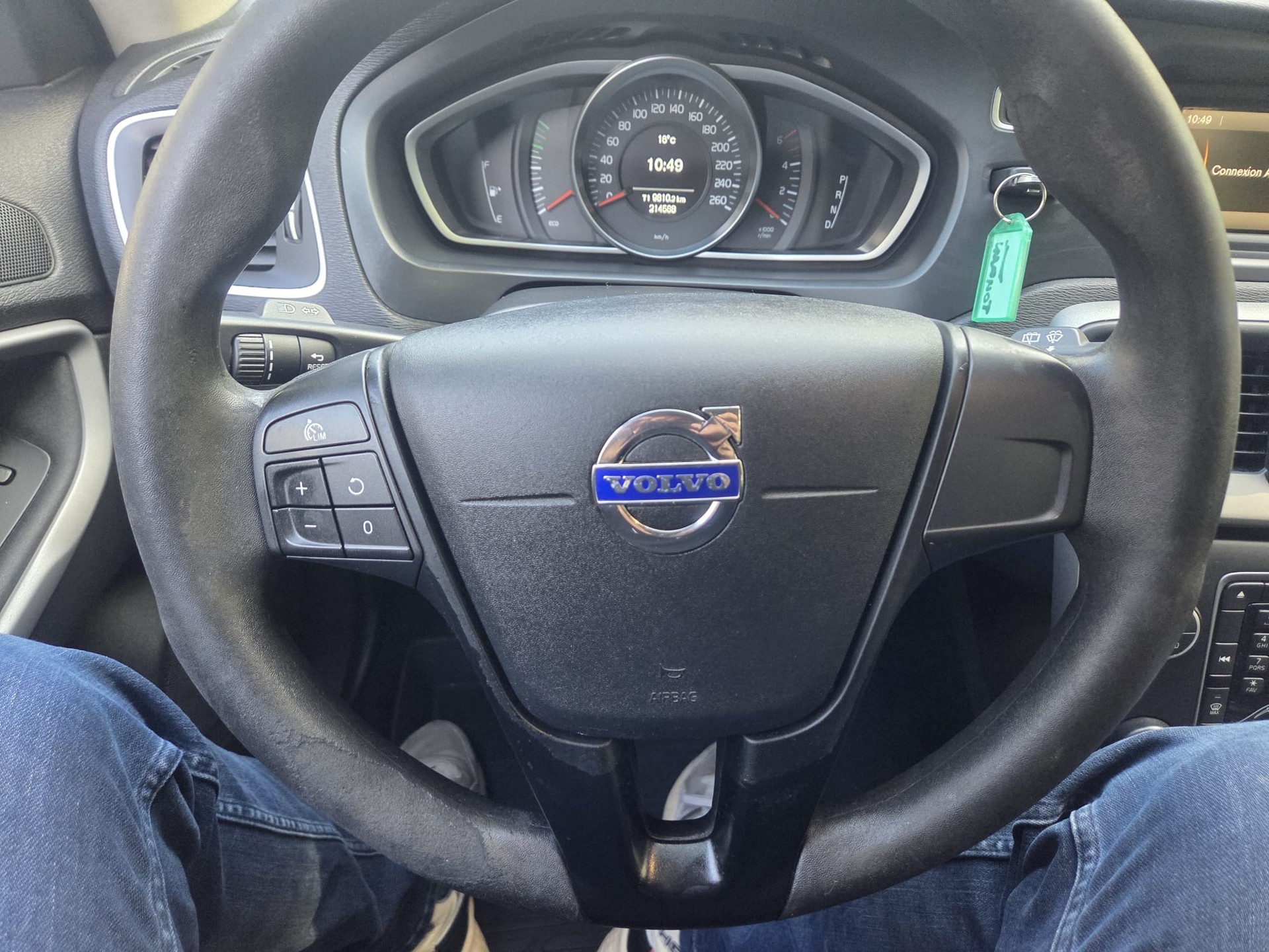 VOLVO V40 D3 Geartronic ** Frish MFK ** Expertisé 09.26 **-image-6