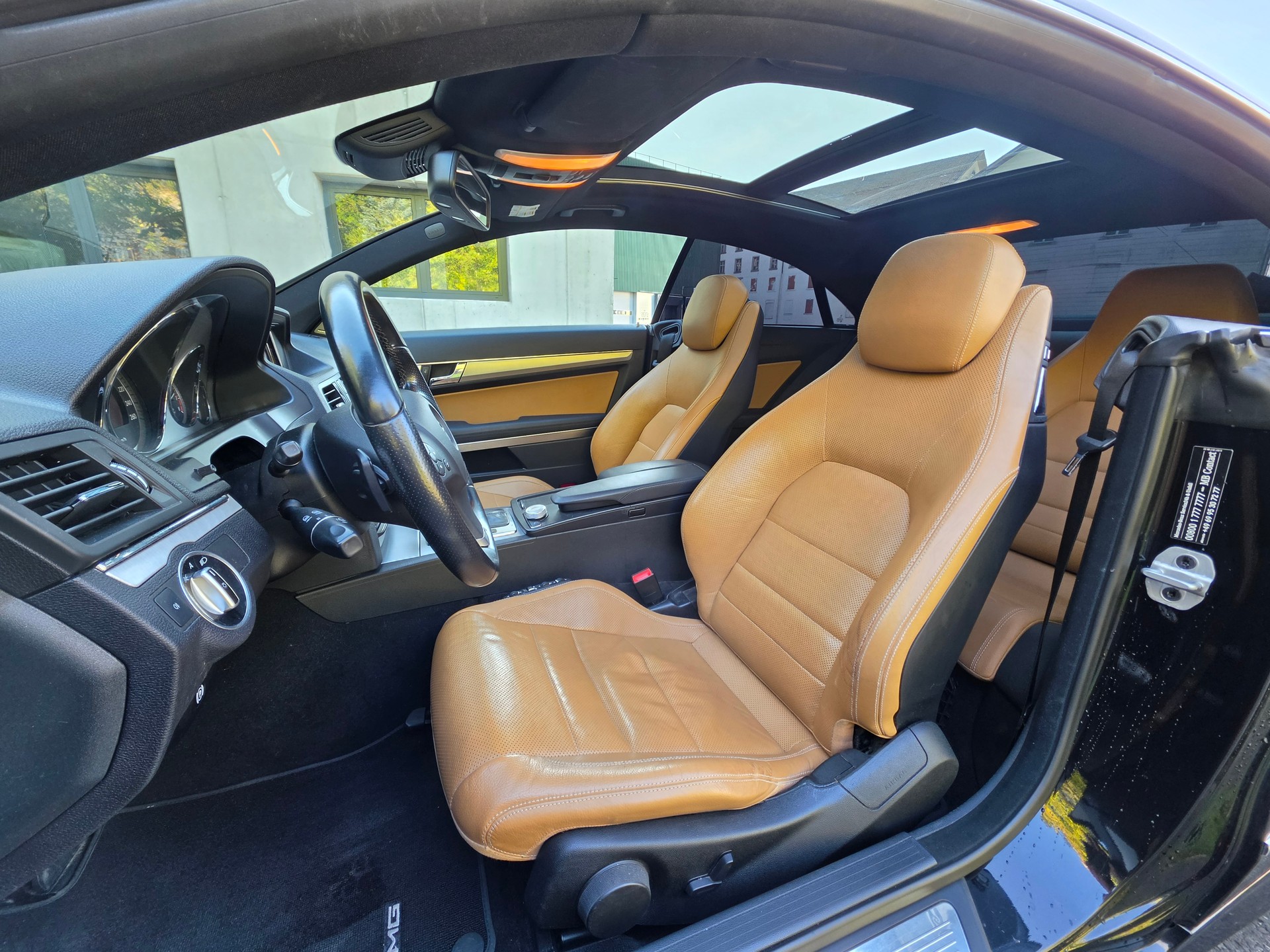 MERCEDES-BENZ E 250 CGI BlueEfficiency AMG Line Automatic-image-20