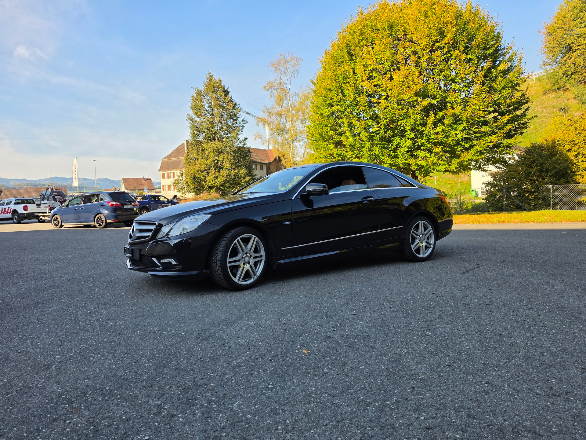 MERCEDES-BENZ E 250 CGI BlueEfficiency AMG Line Automatic-image-7