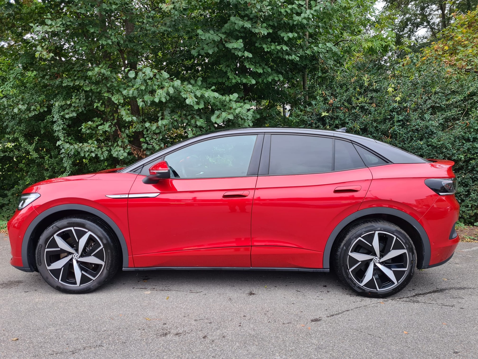 VW ID.5 GTX 77 kWh 4motion 4x4 AWD 299 PS Automat-image-1