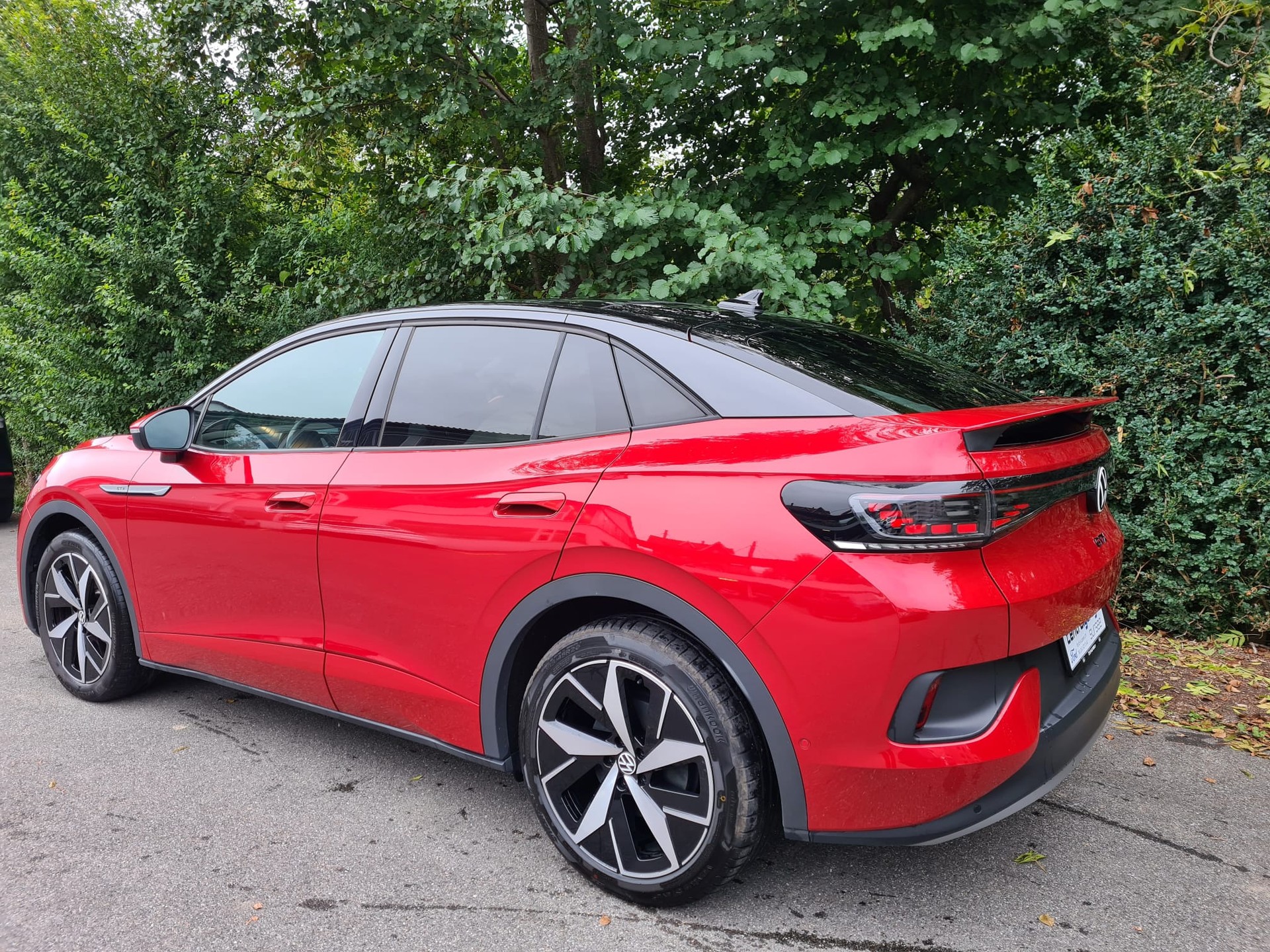 VW ID.5 GTX 77 kWh 4motion 4x4 AWD 299 PS Automat-image-2