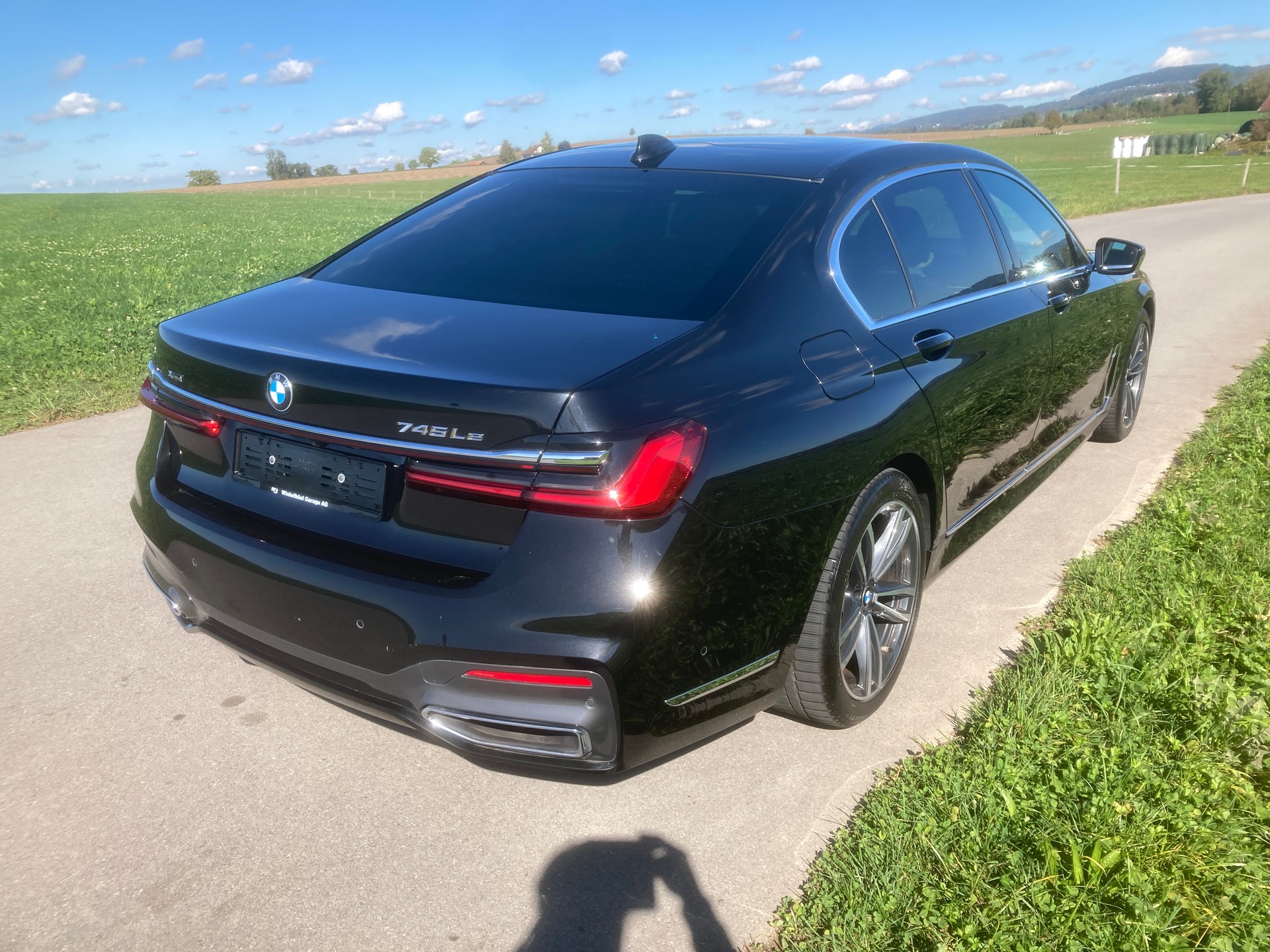BMW 745Le xDrive M Sport Steptronic-image-2