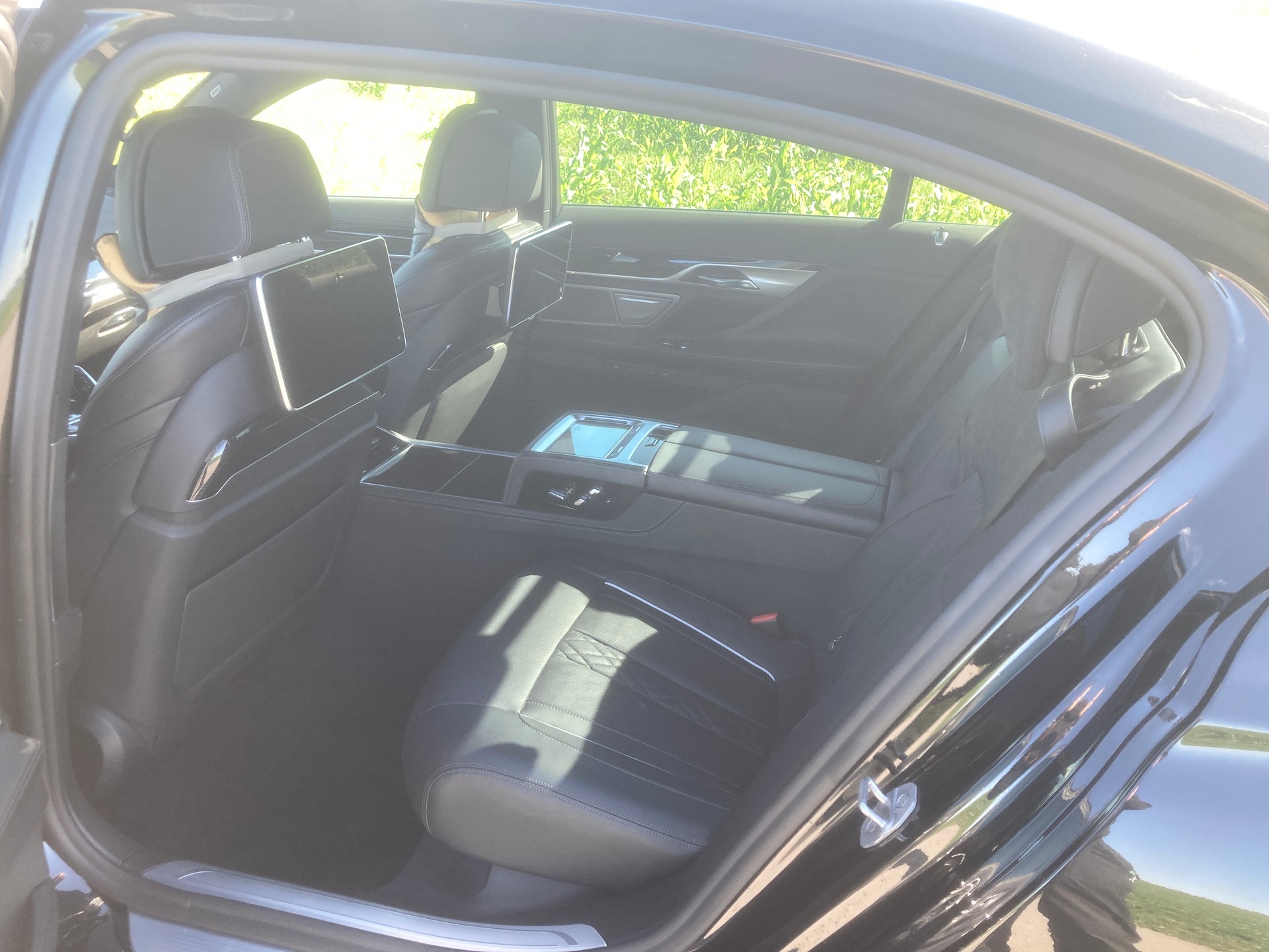 BMW 745Le xDrive M Sport Steptronic-image-7