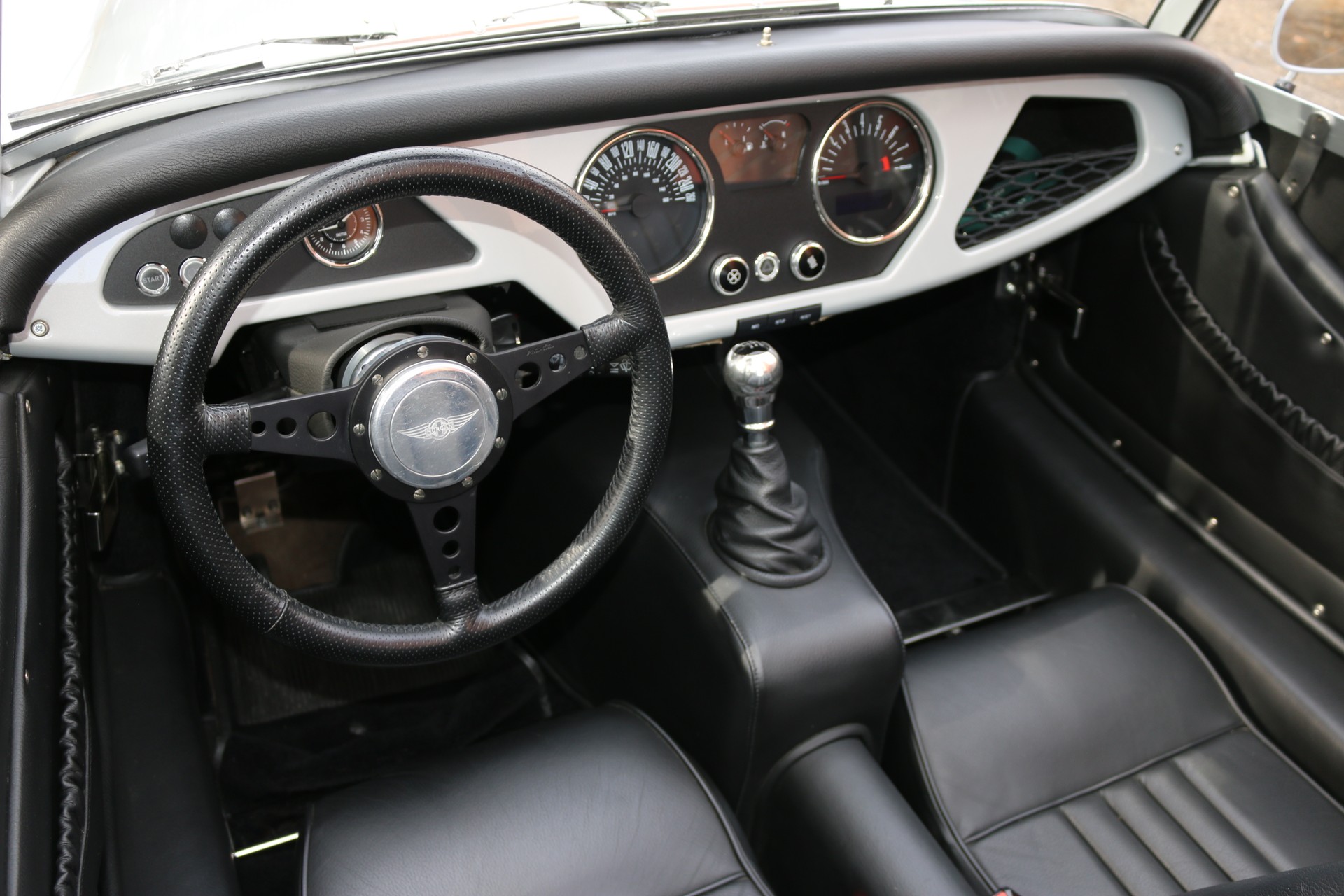 MORGAN Roadster 3.7 110th-image-8