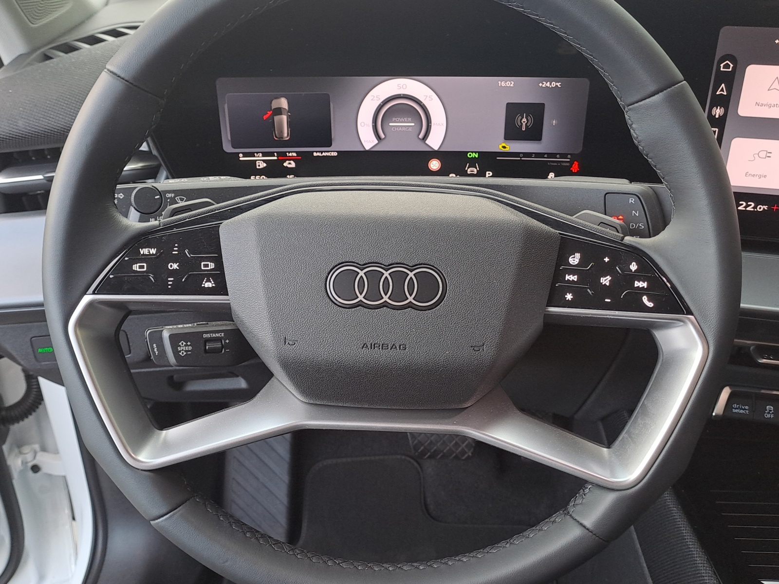 AUDI Q3 SUV e-hybrid 200 kW S tronig-image-9