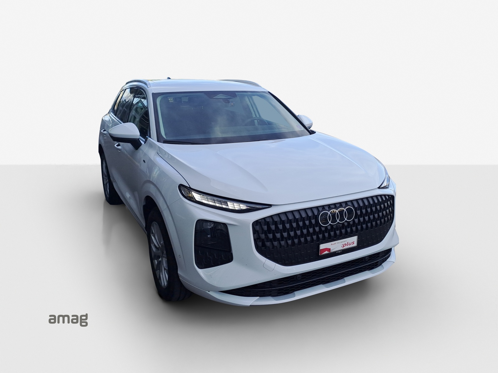 AUDI Q3 SUV e-hybrid 200 kW S tronig-image-15