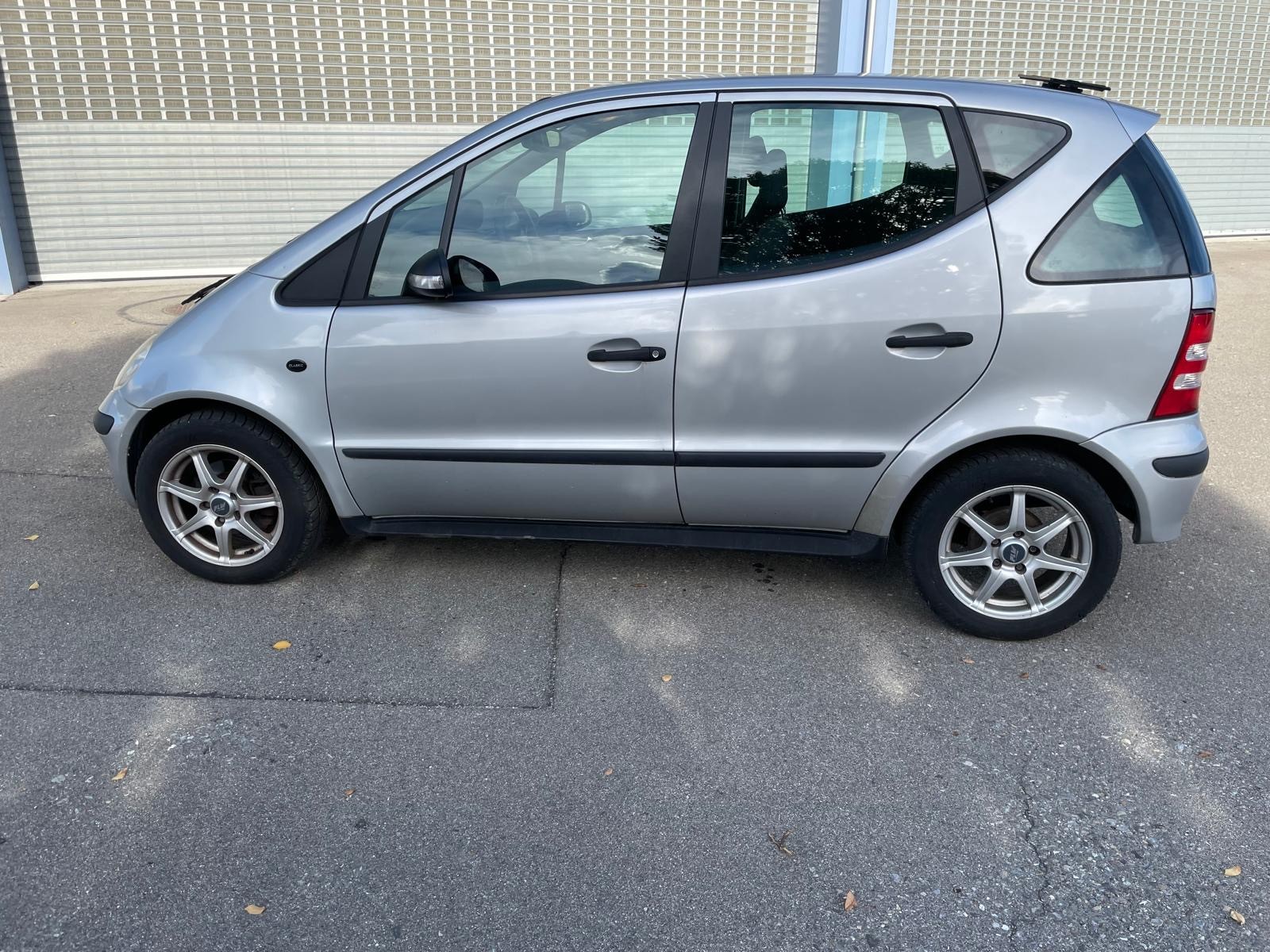 MERCEDES-BENZ A 140 Classic-image-1
