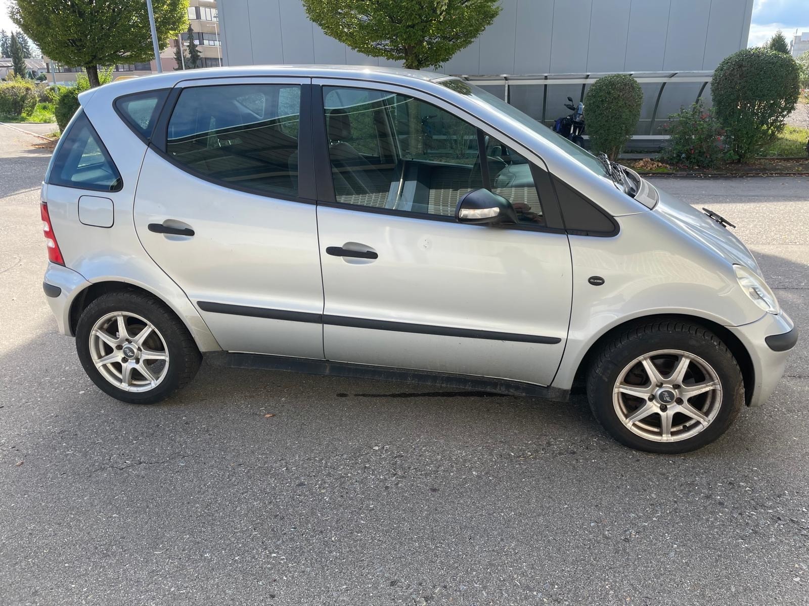MERCEDES-BENZ A 140 Classic-image-2
