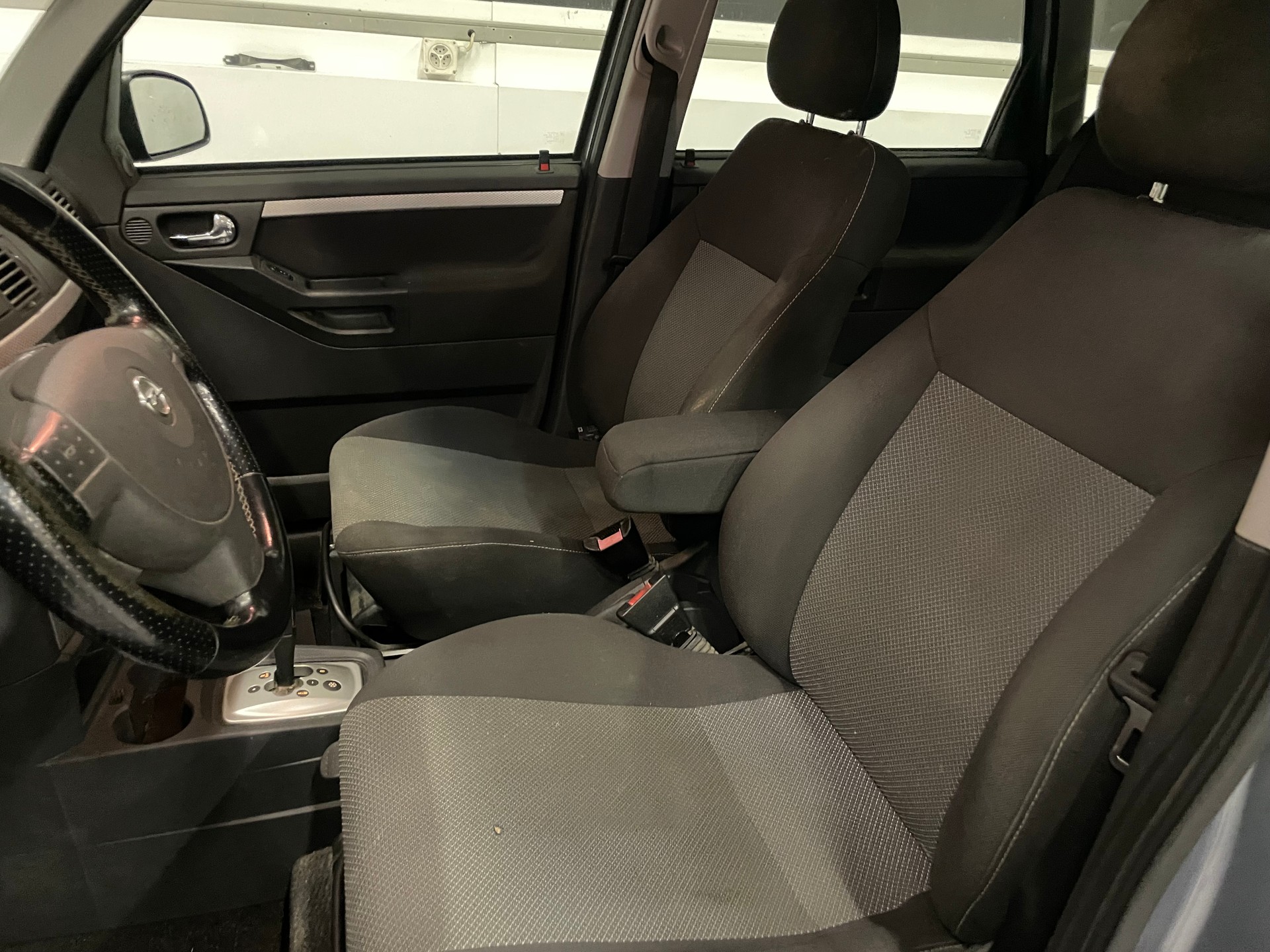 OPEL Meriva 1.6i-16 TP Cosmo-image-13