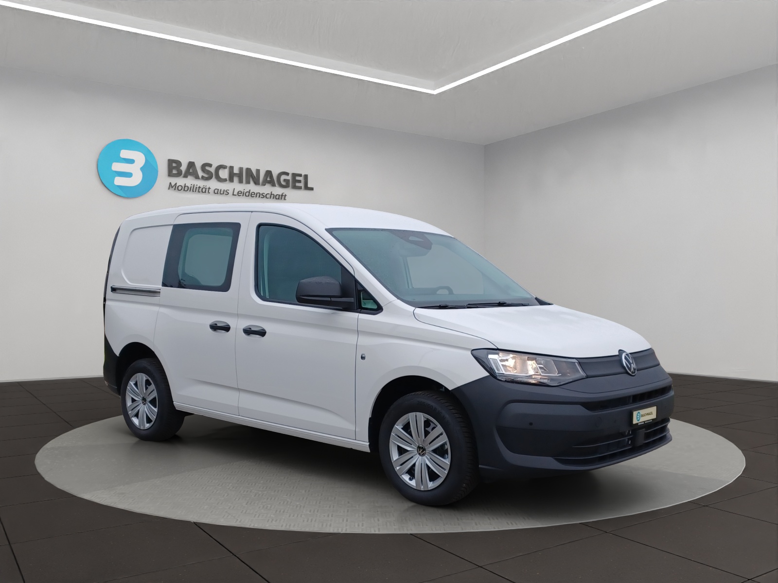 VW Caddy Cargo 1.5 TSI DSG Entry-showroom-element-1