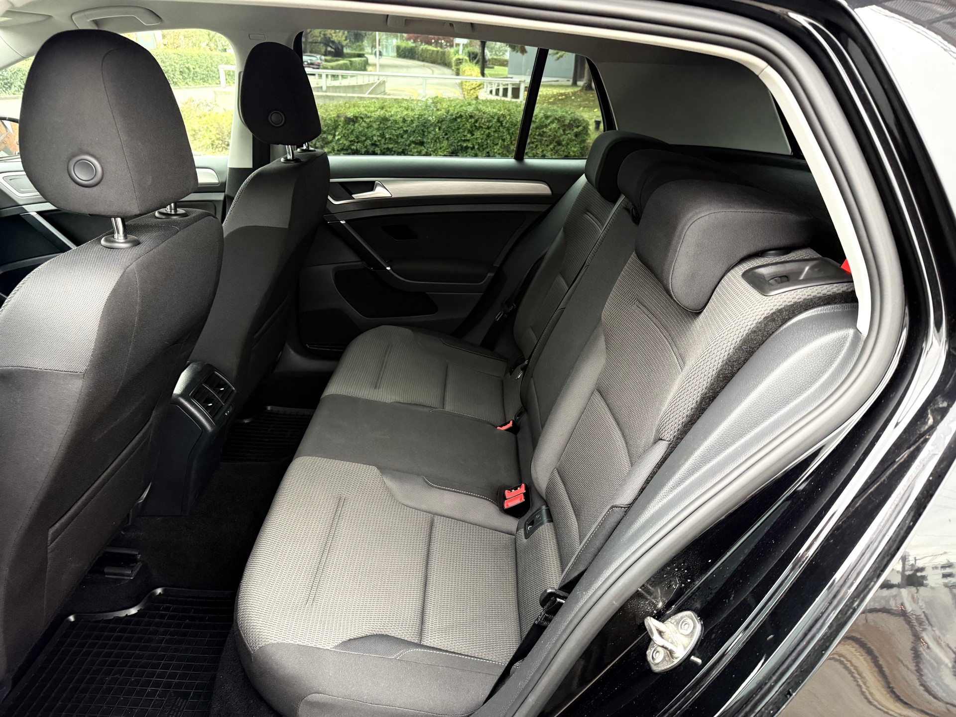 VW Golf 1.4 TSI Highline-image-9