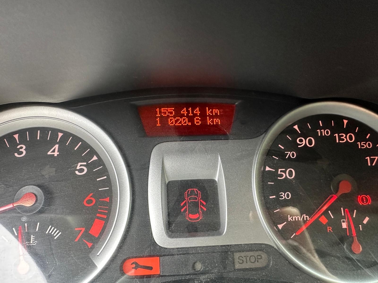 RENAULT Clio 1.2 16V Turbo Night&Day-image-9