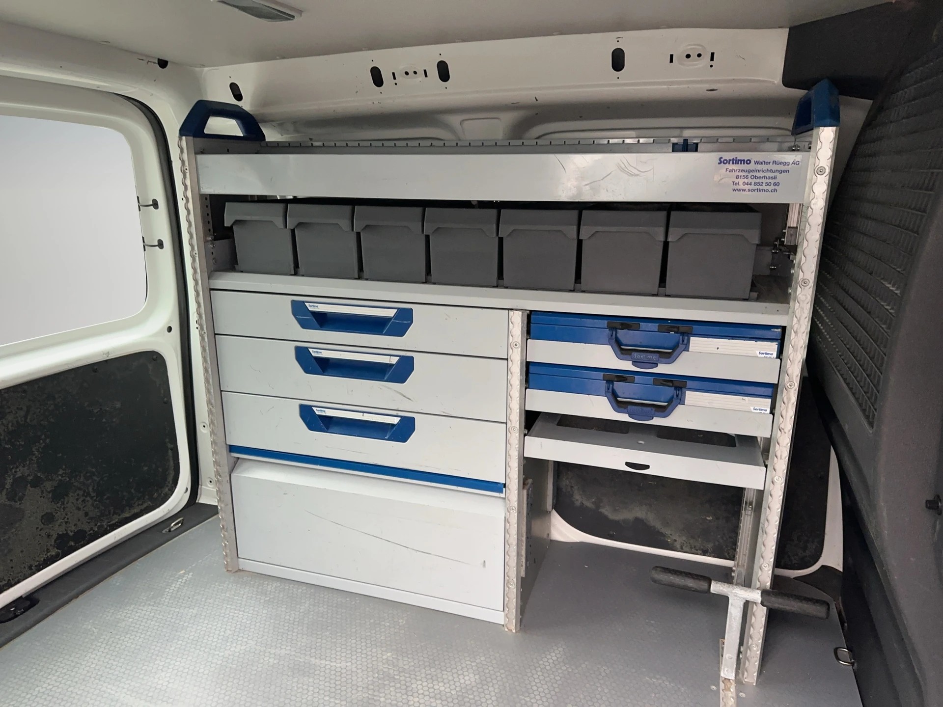 VW Caddy 2.0 EcoFuel-image-9
