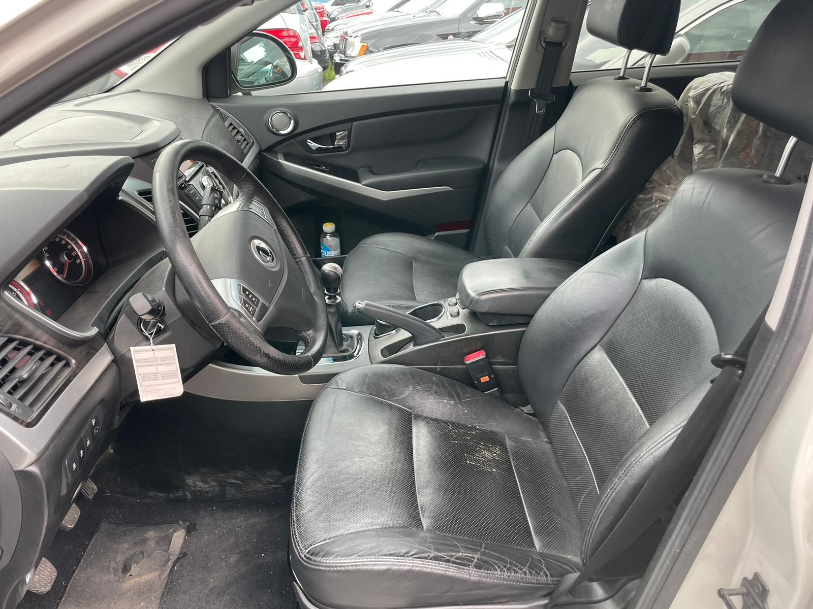 KGM-SsangYong Korando 2.0 e-XDI Quartz 4WD-image-5