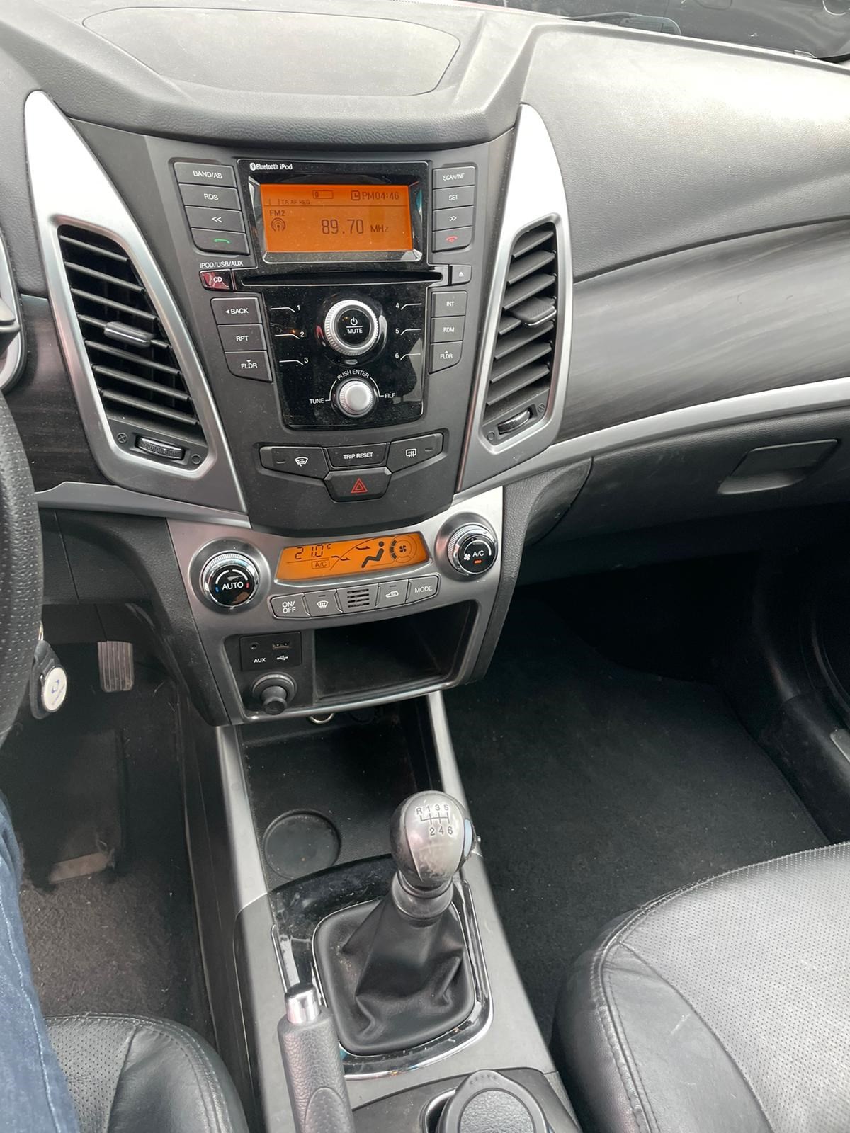 KGM-SsangYong Korando 2.0 e-XDI Quartz 4WD-image-4