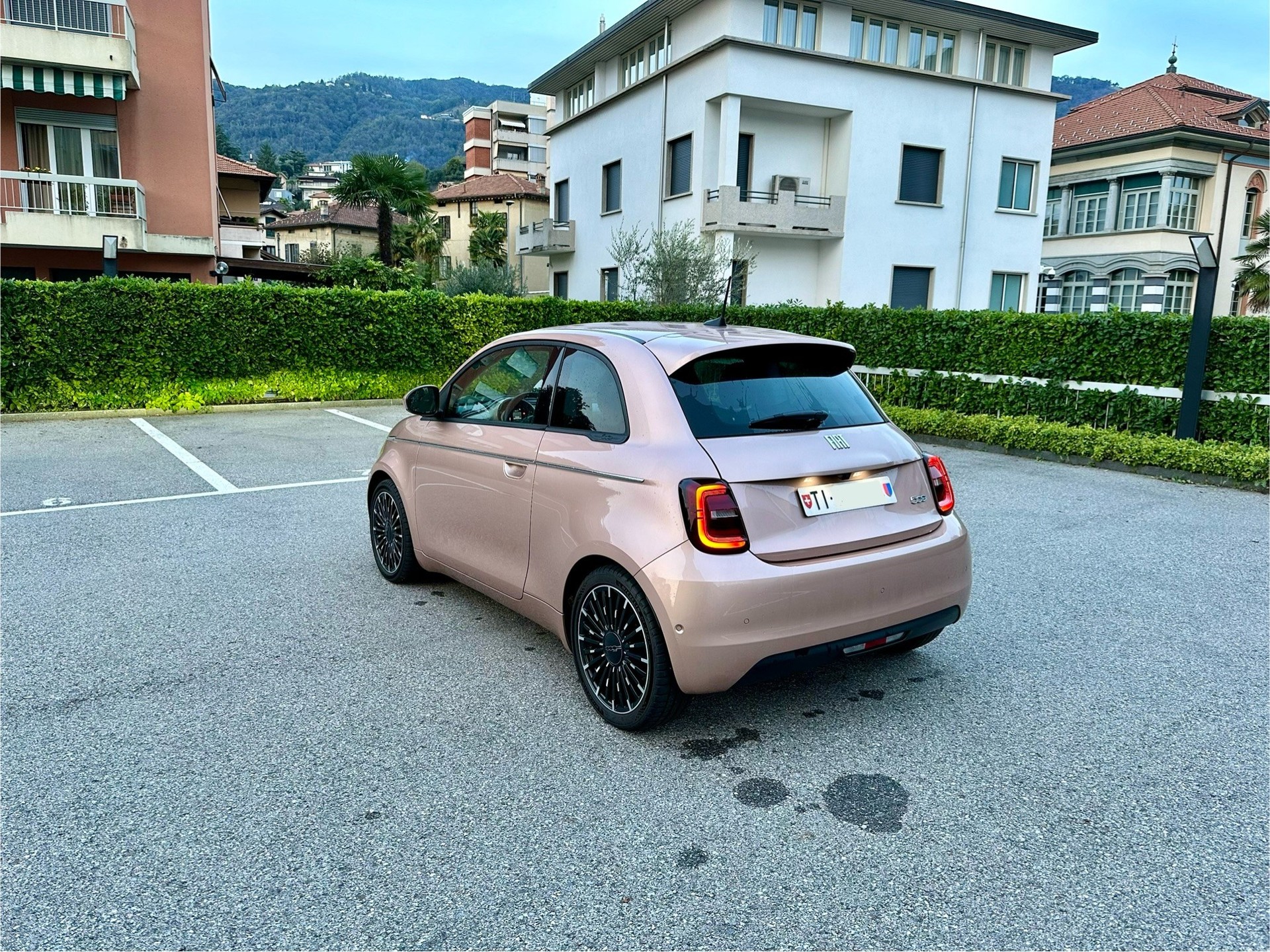 FIAT 500 electric 87 kW Icon-image-2
