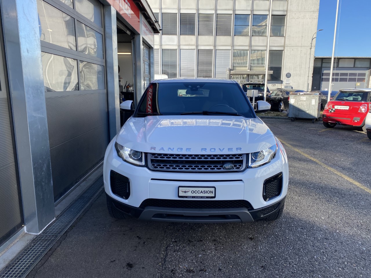 LAND ROVER Range Rover Evoque 2.0 TD4 SE Advantage AT9-image-1