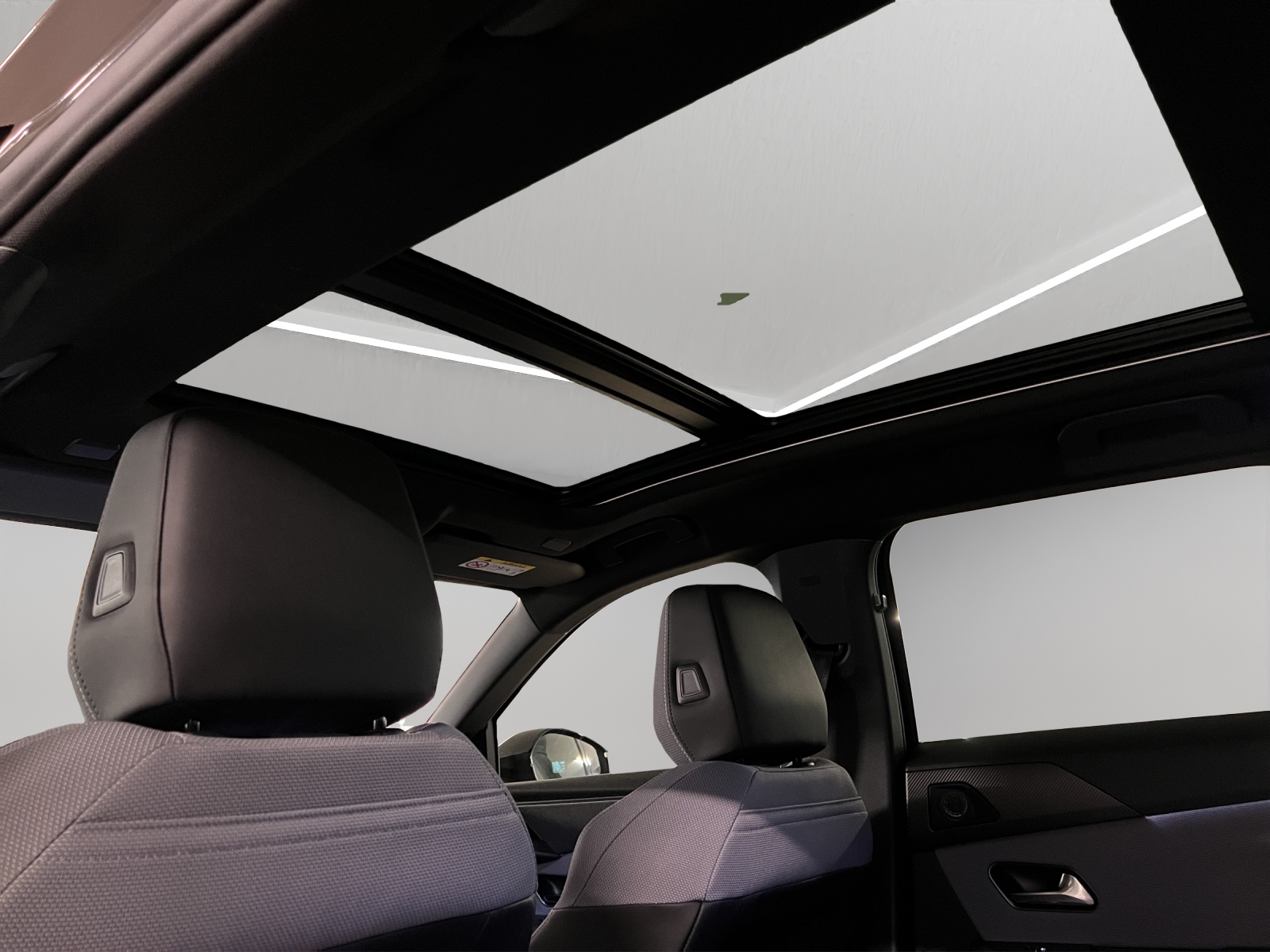 OPEL Grandland Electric GS-image-12
