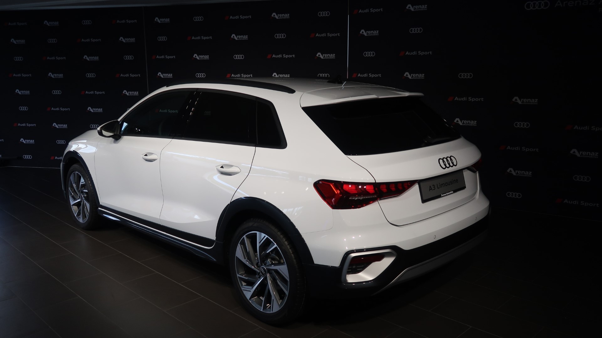 AUDI A3 allstreet 35 TFSI Attraction S-tronic-image-1