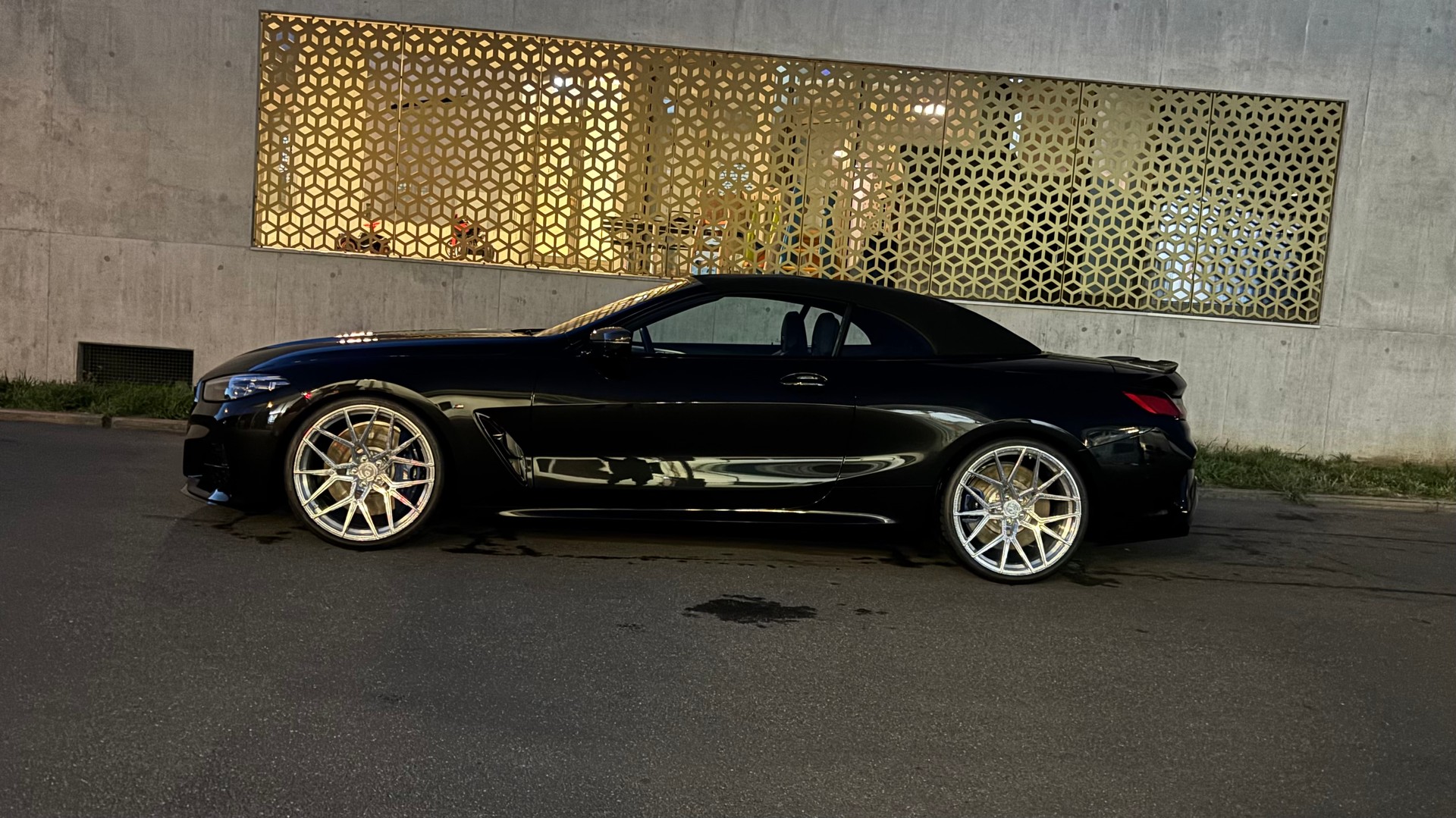 BMW M850i xDrive Steptronic-image-1