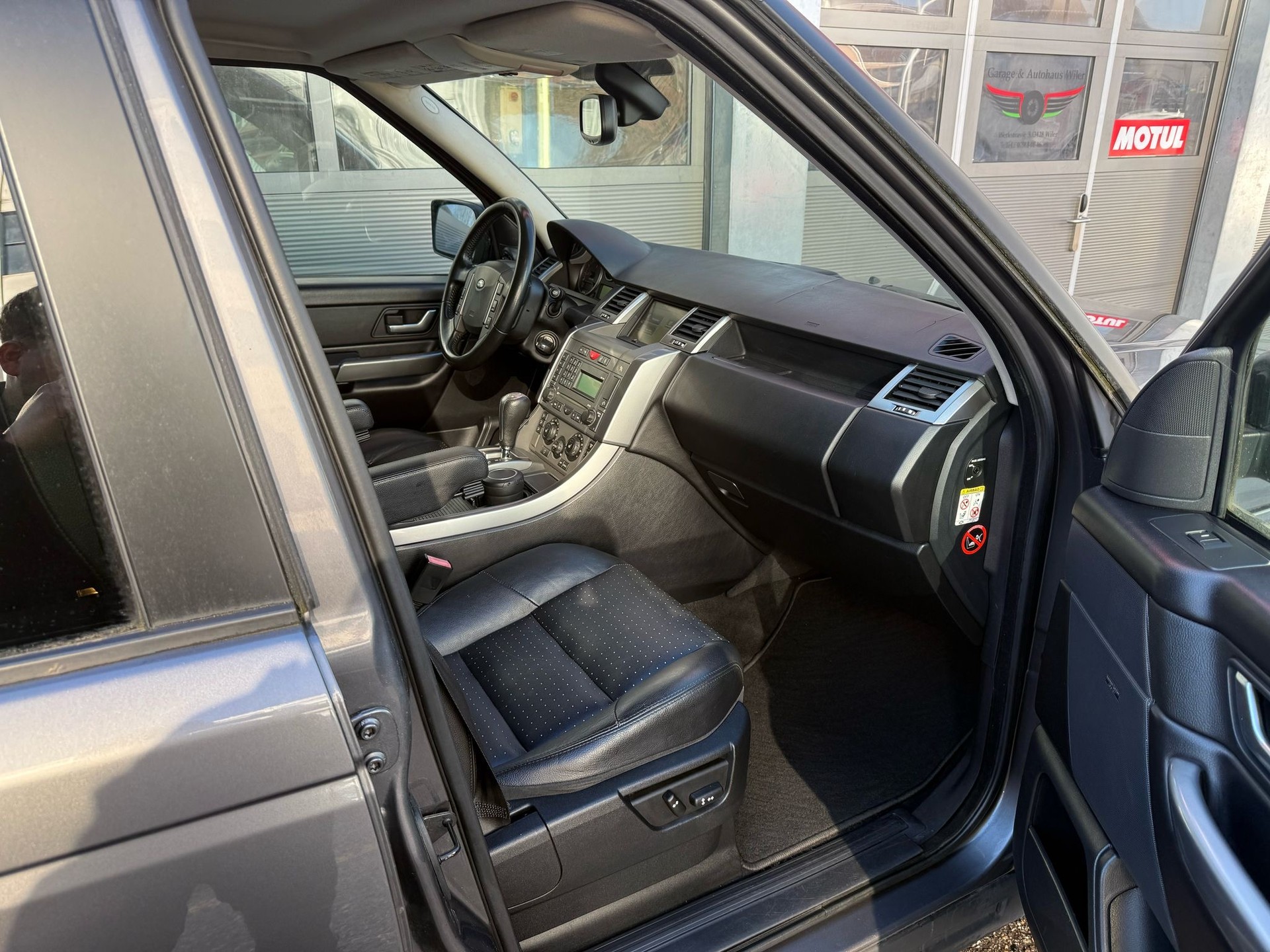 LAND ROVER Range Rover Sport 4.2 V8 SC Automatic-image-10