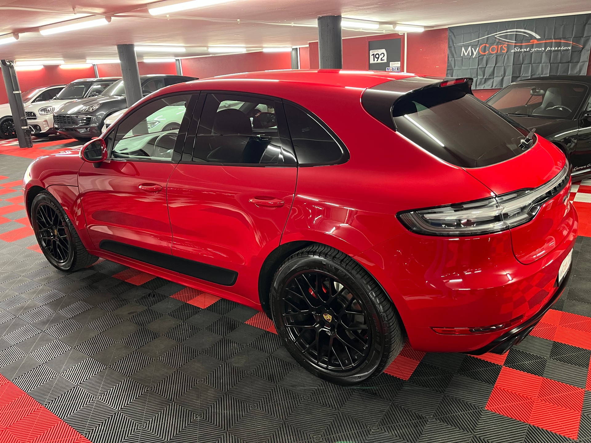 PORSCHE Macan GTS PDK-image-9