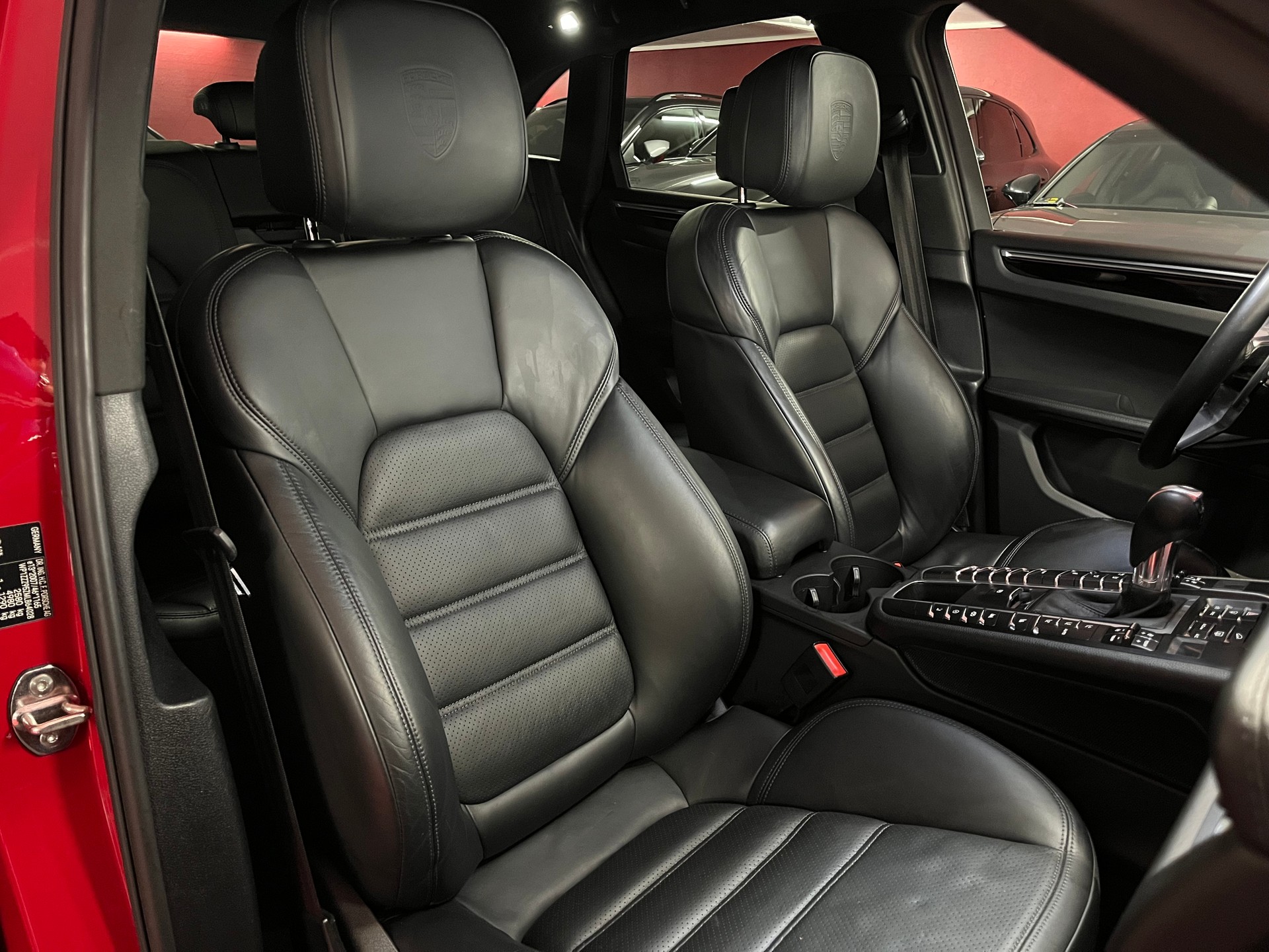 PORSCHE Macan GTS PDK-image-15