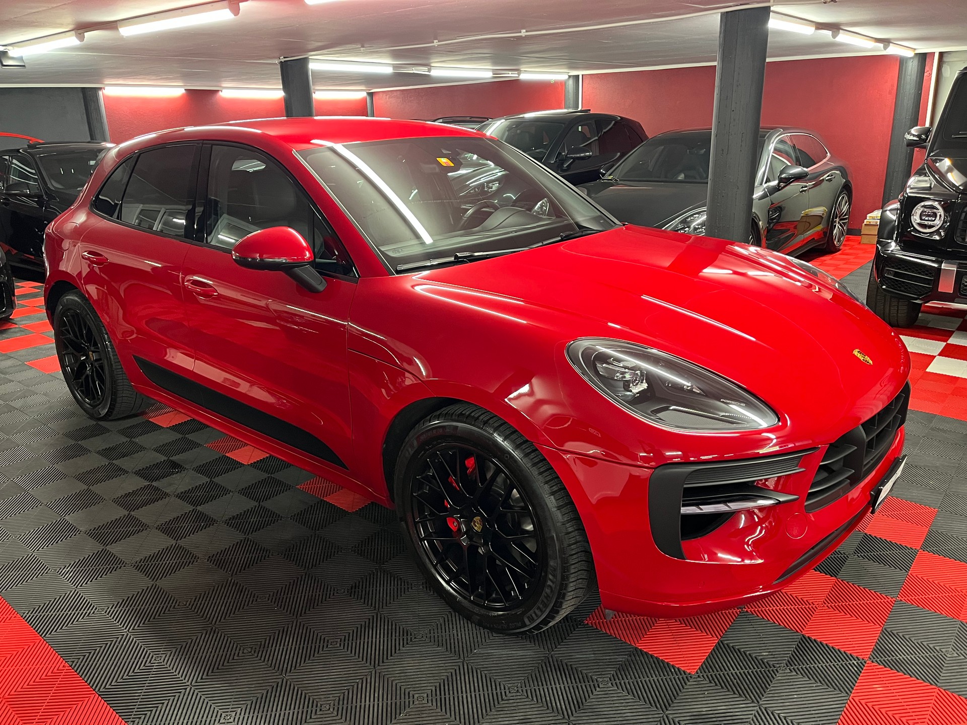 PORSCHE Macan GTS PDK-image-3