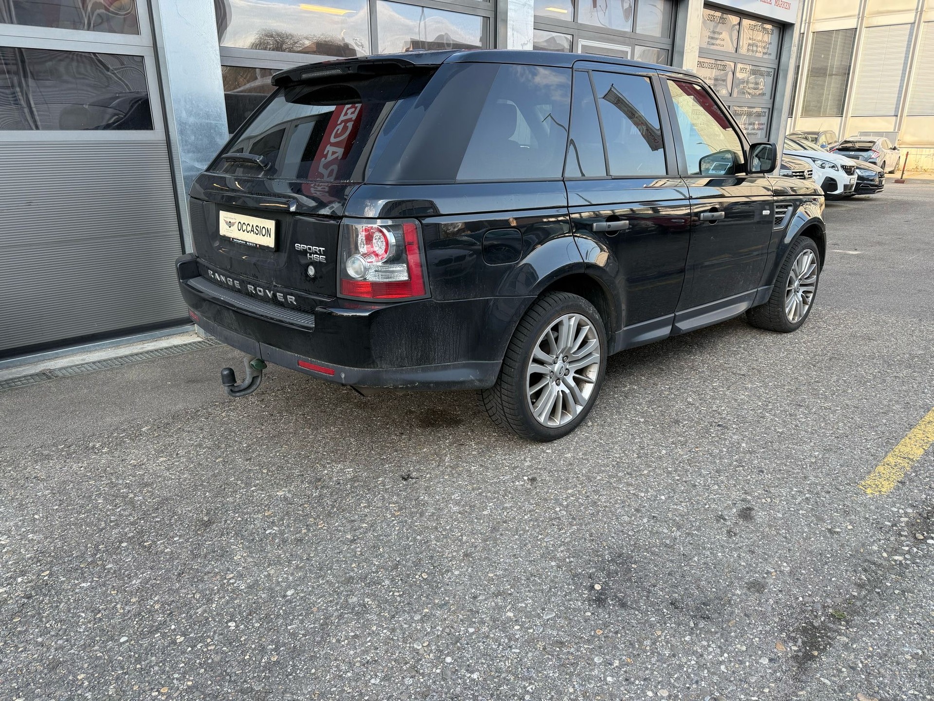LAND ROVER Range Rover Sport 3.0 TDV6 SE Automatic-image-4