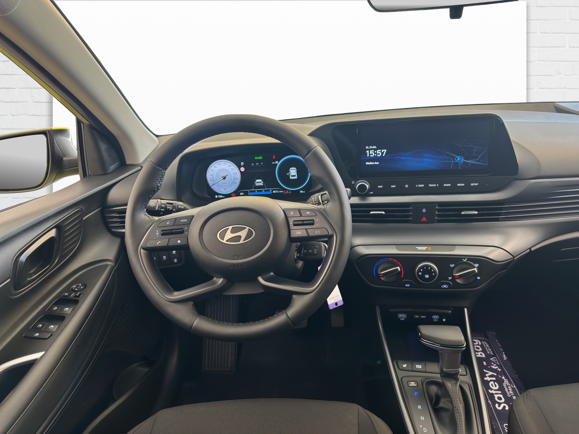 HYUNDAI i20 1.0 T-GDi Amplia-image-7