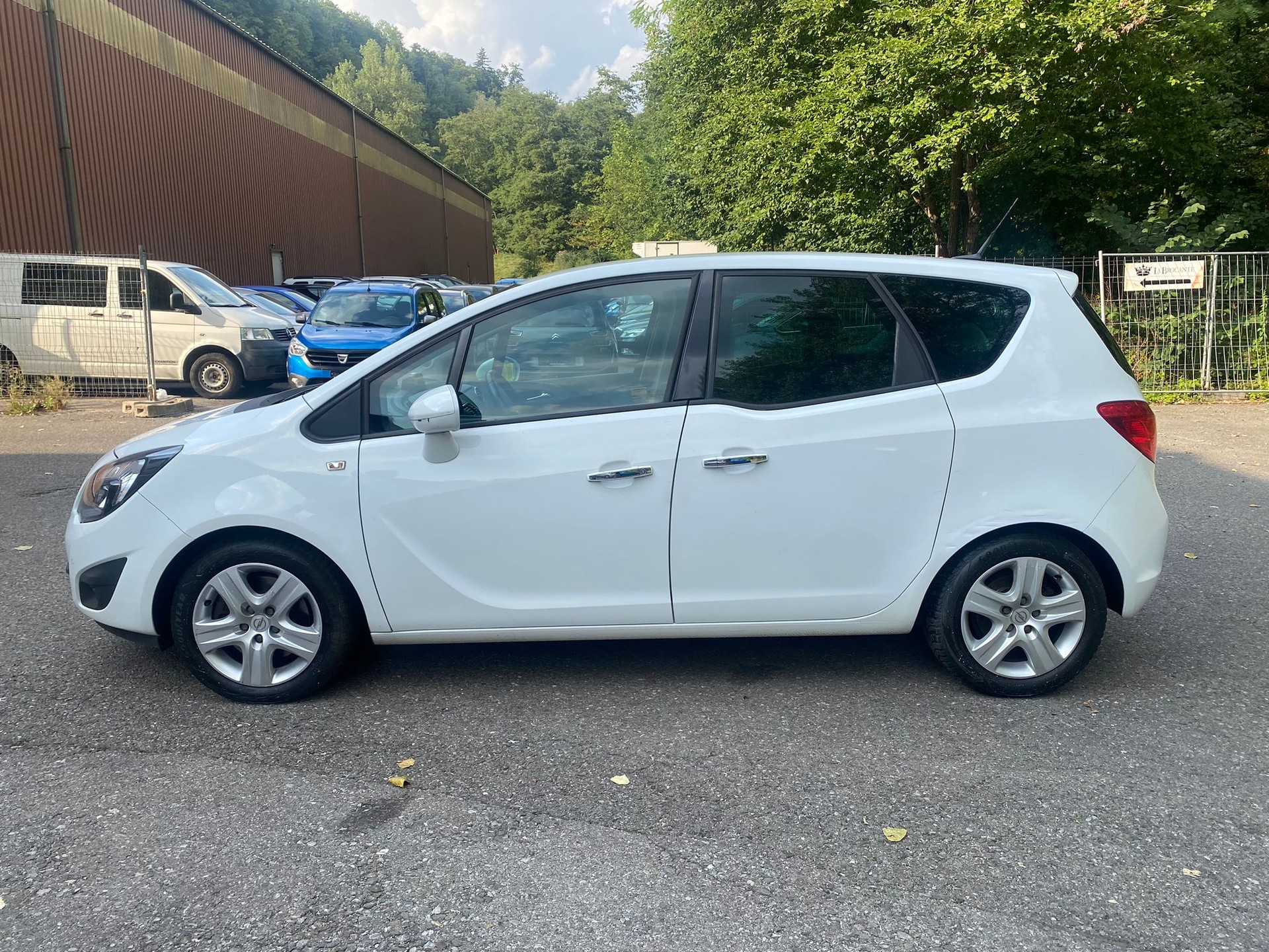 OPEL Meriva 1.7 CDTi Enjoy Automatic-image-1