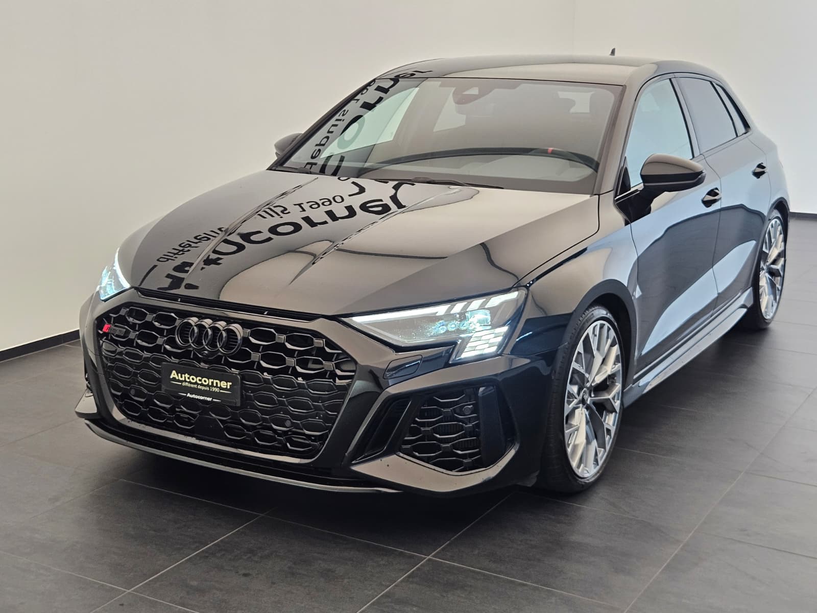 AUDI RS3 Sportback 2.5 TSI quattro S-tronic-image-1