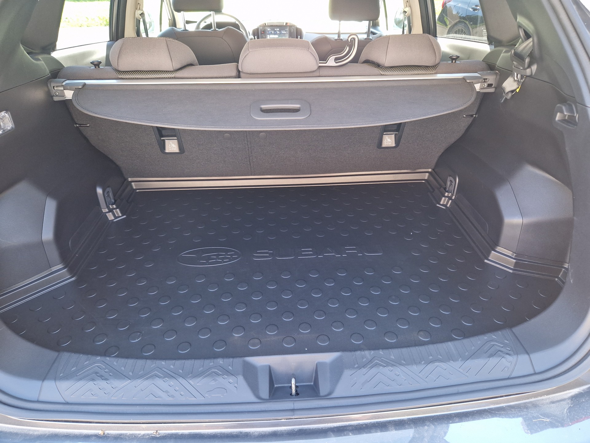 SUBARU Crosstrek 2.0 e-Boxer Swiss Plus AWD Lineartronic-image-4