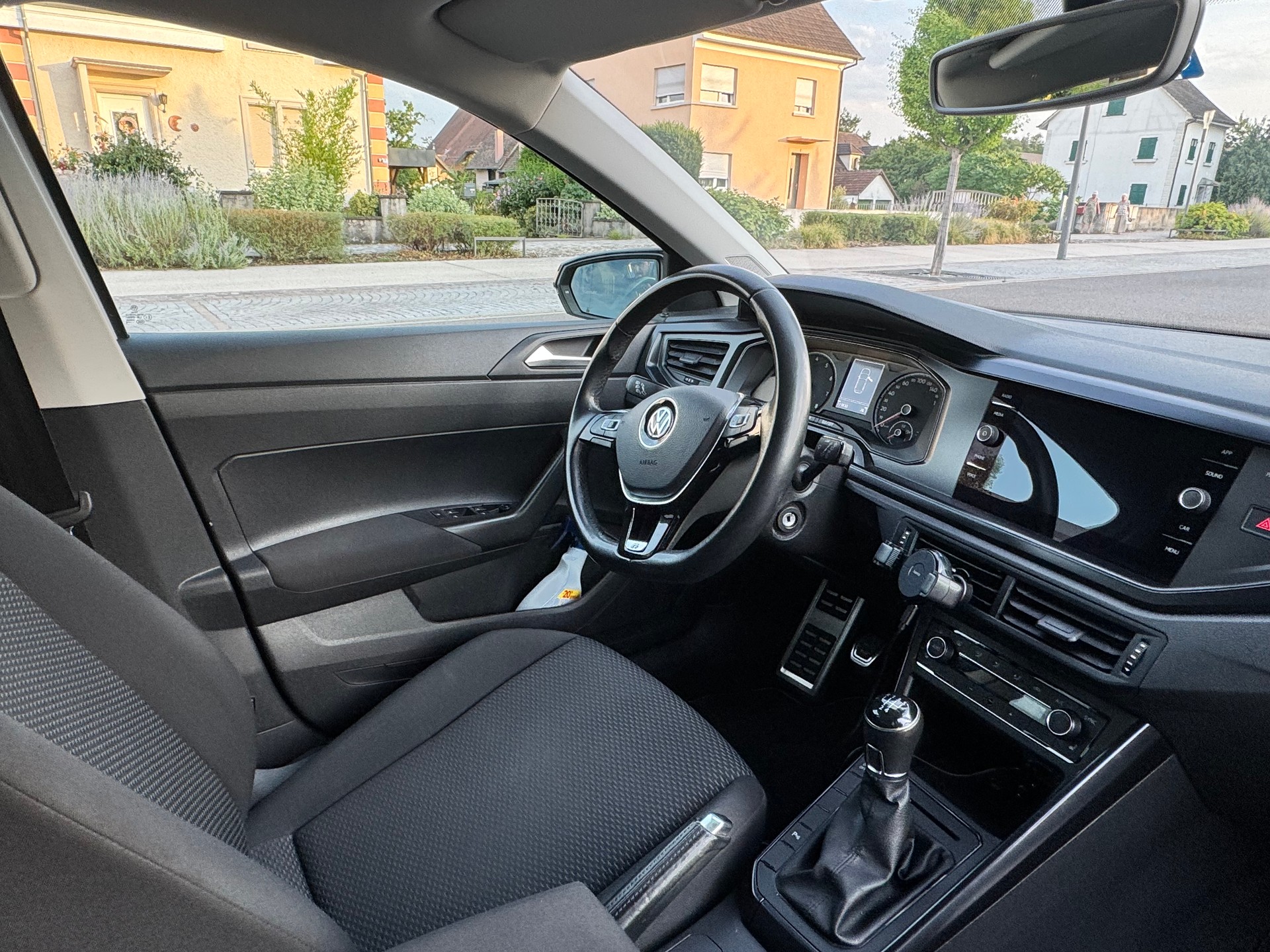 VW Polo 1.0 TSI BMT Comfortline-image-5