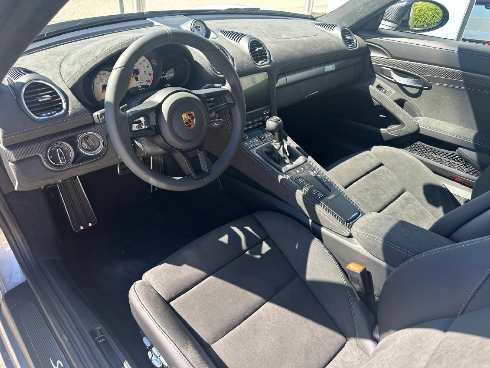 PORSCHE 718 Spyder RS (MY24)-showroom-element-3