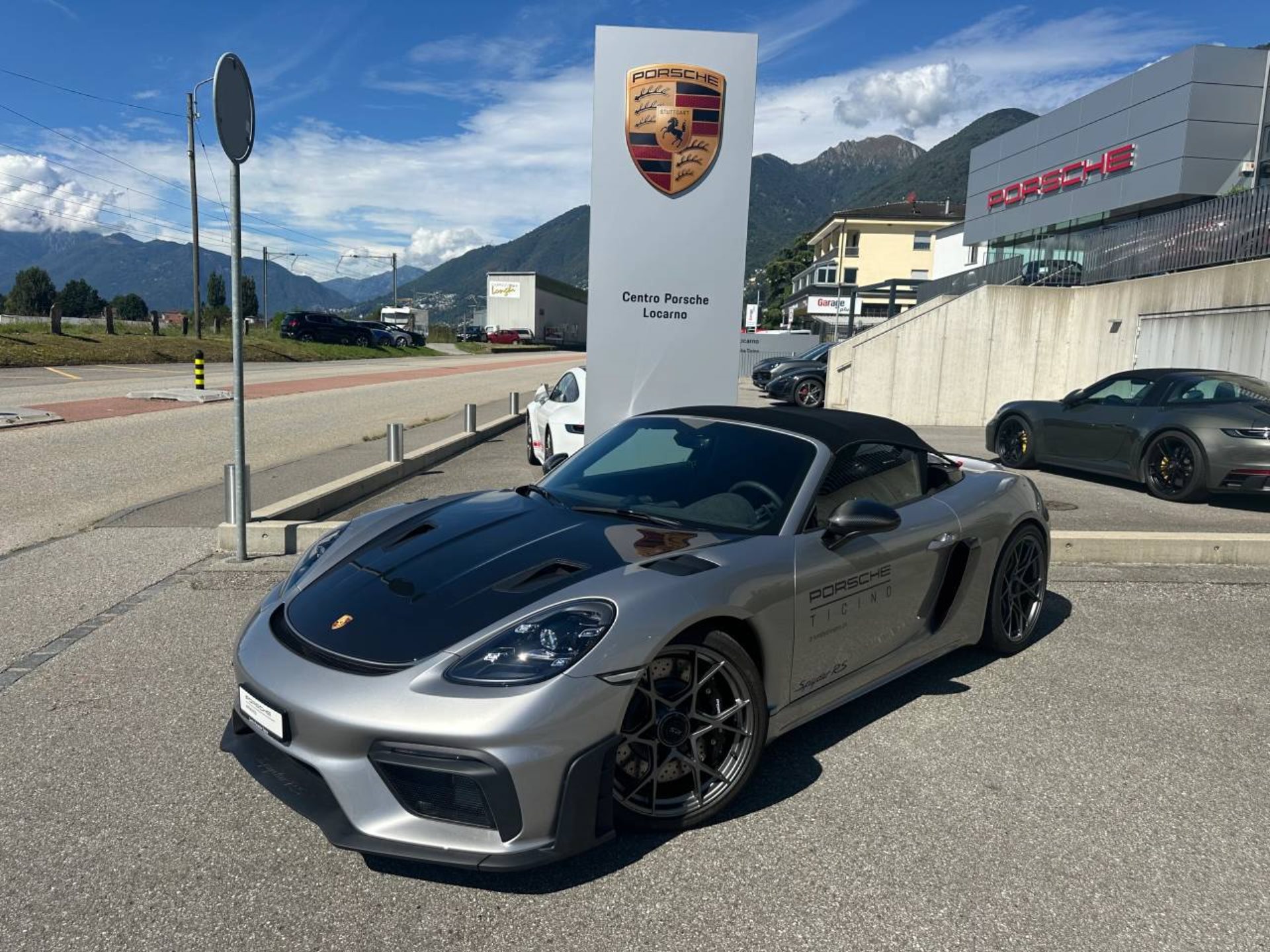 PORSCHE 718 Spyder RS (MY24)