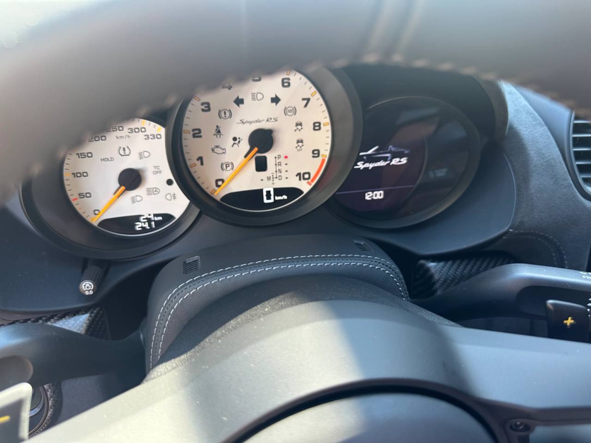 PORSCHE 718 Spyder RS (MY24)-image-29