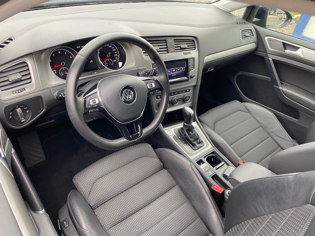 VW Golf 1.4 TSI R-Line Design DSG-image-8
