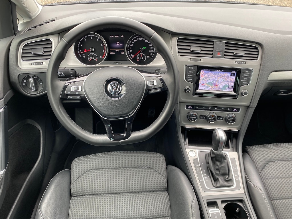 VW Golf 1.4 TSI R-Line Design DSG-image-9
