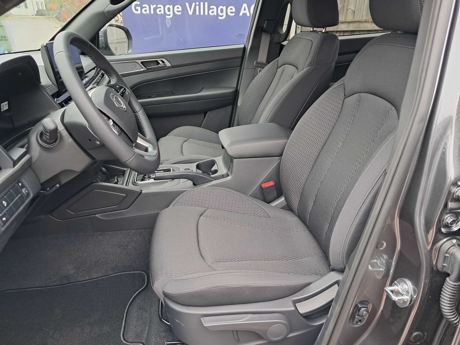 KGM-SsangYong Musso 2.2 Platinum 4WD Aut. inkl. AHK-image-5