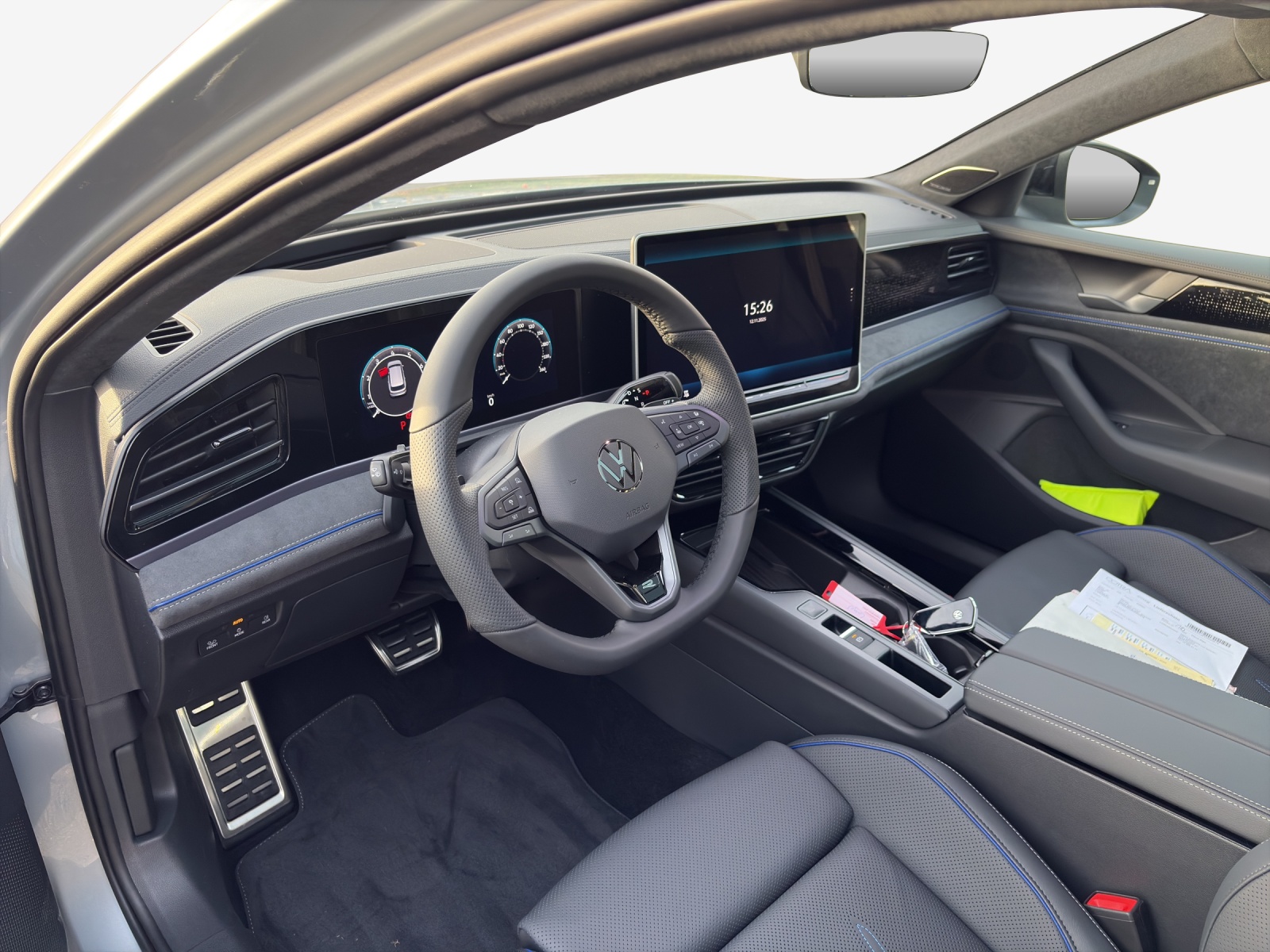 VW Passat Variant 2.0 TSI evo4 R-Line 4 Motion DSG-image-9