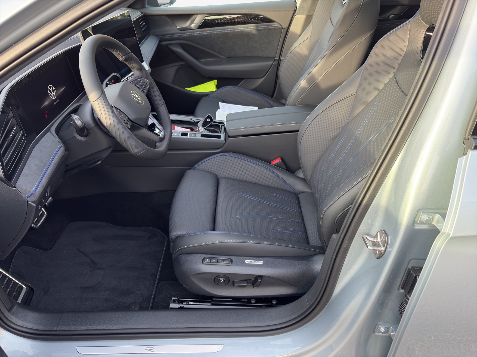 VW Passat Variant 2.0 TSI evo4 R-Line 4 Motion DSG-image-7