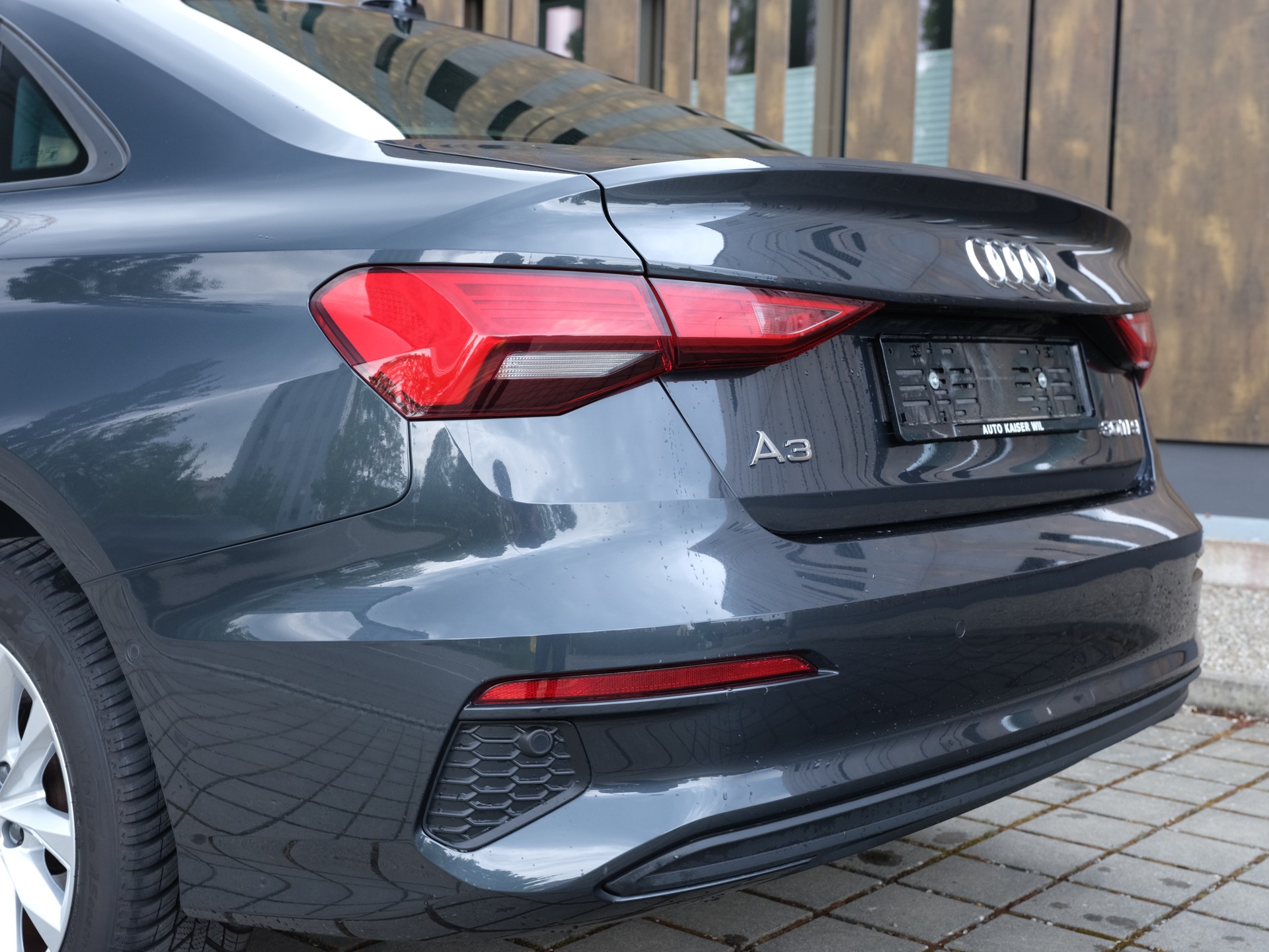 AUDI Audi A3 Limousine 30TFSI-image-5