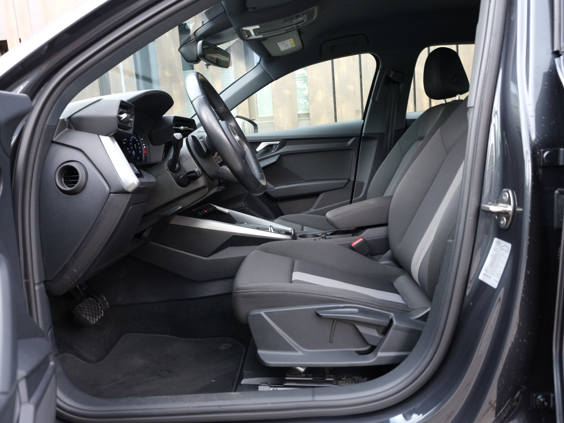 AUDI Audi A3 Limousine 30TFSI-image-9